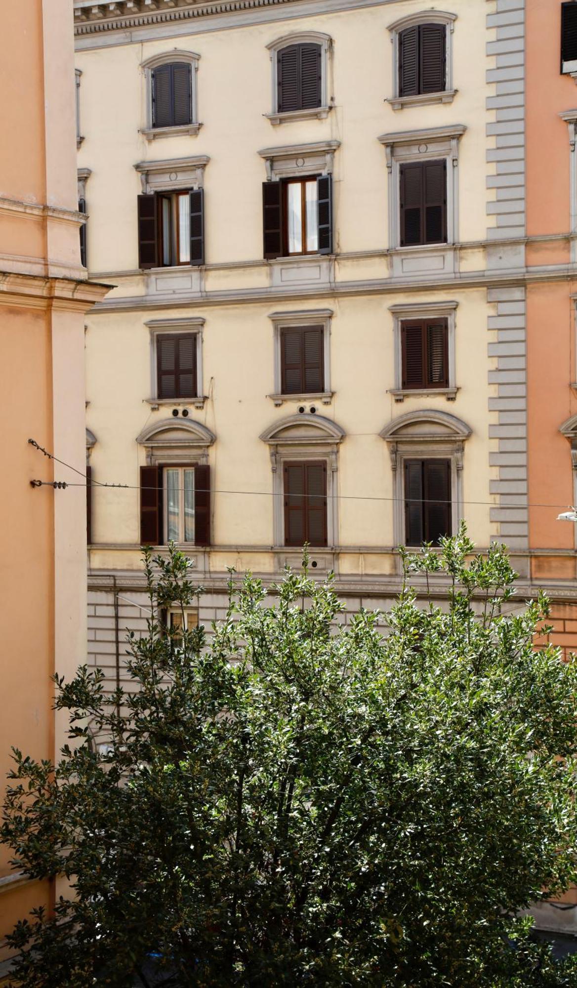 Domus Maxima - & * Rome