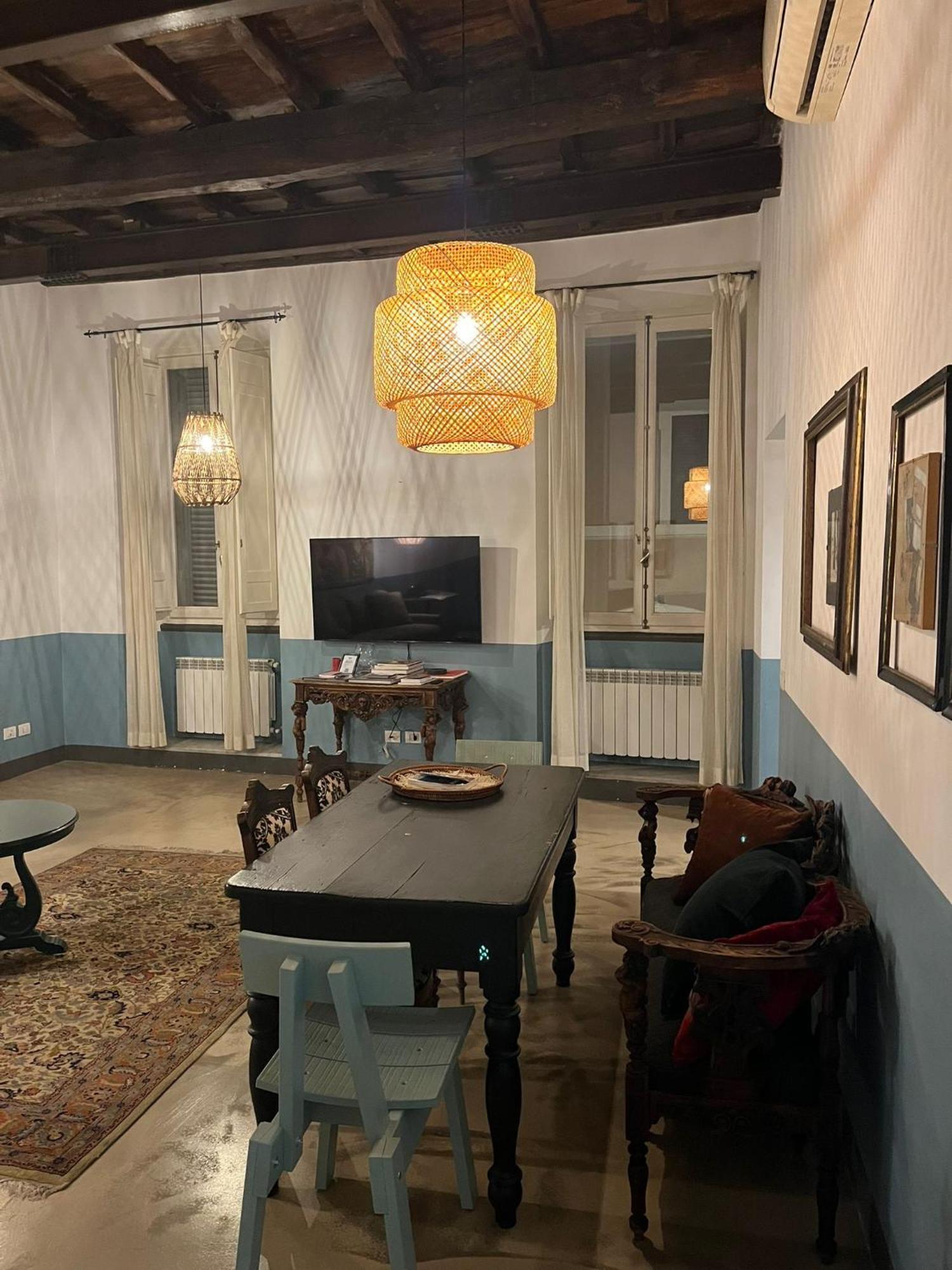 Charming In Monti, Steps To Colosseum Apartment Rome