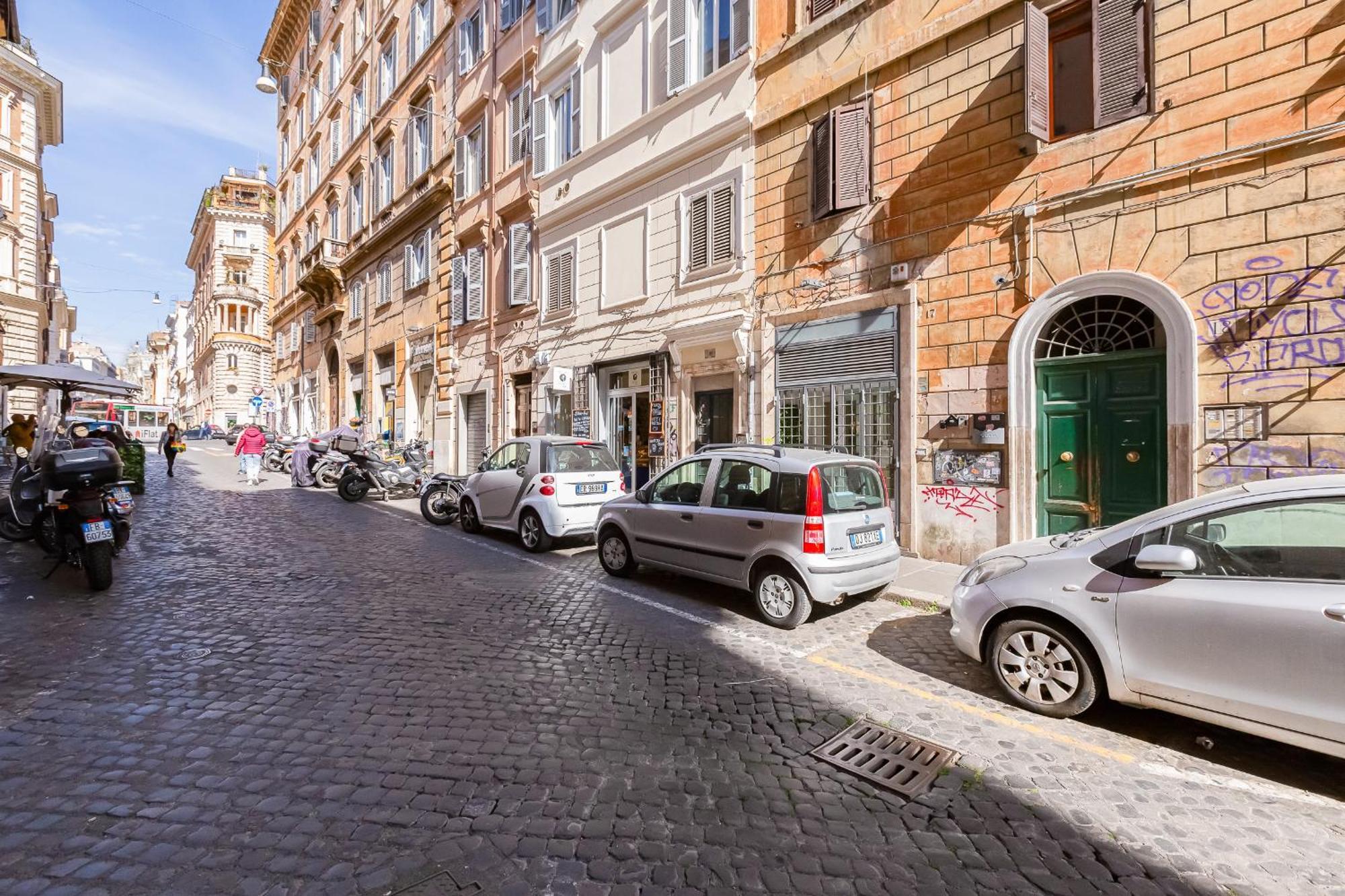 Urbana 18 Appartement *