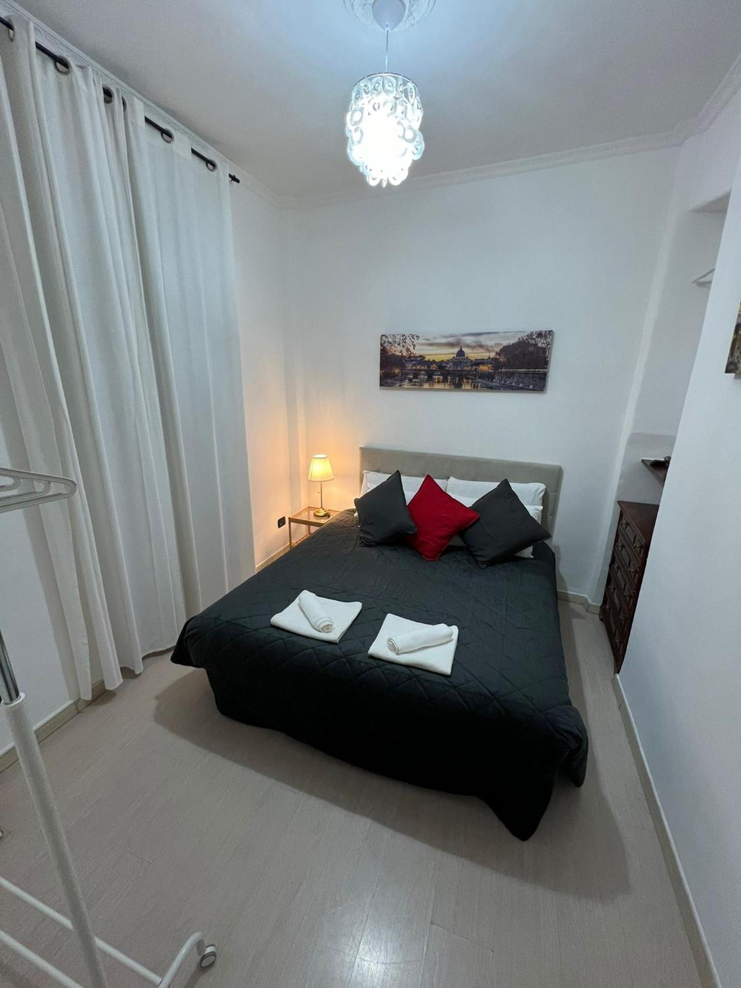 Centro Stazione Tuscolana Apartment *