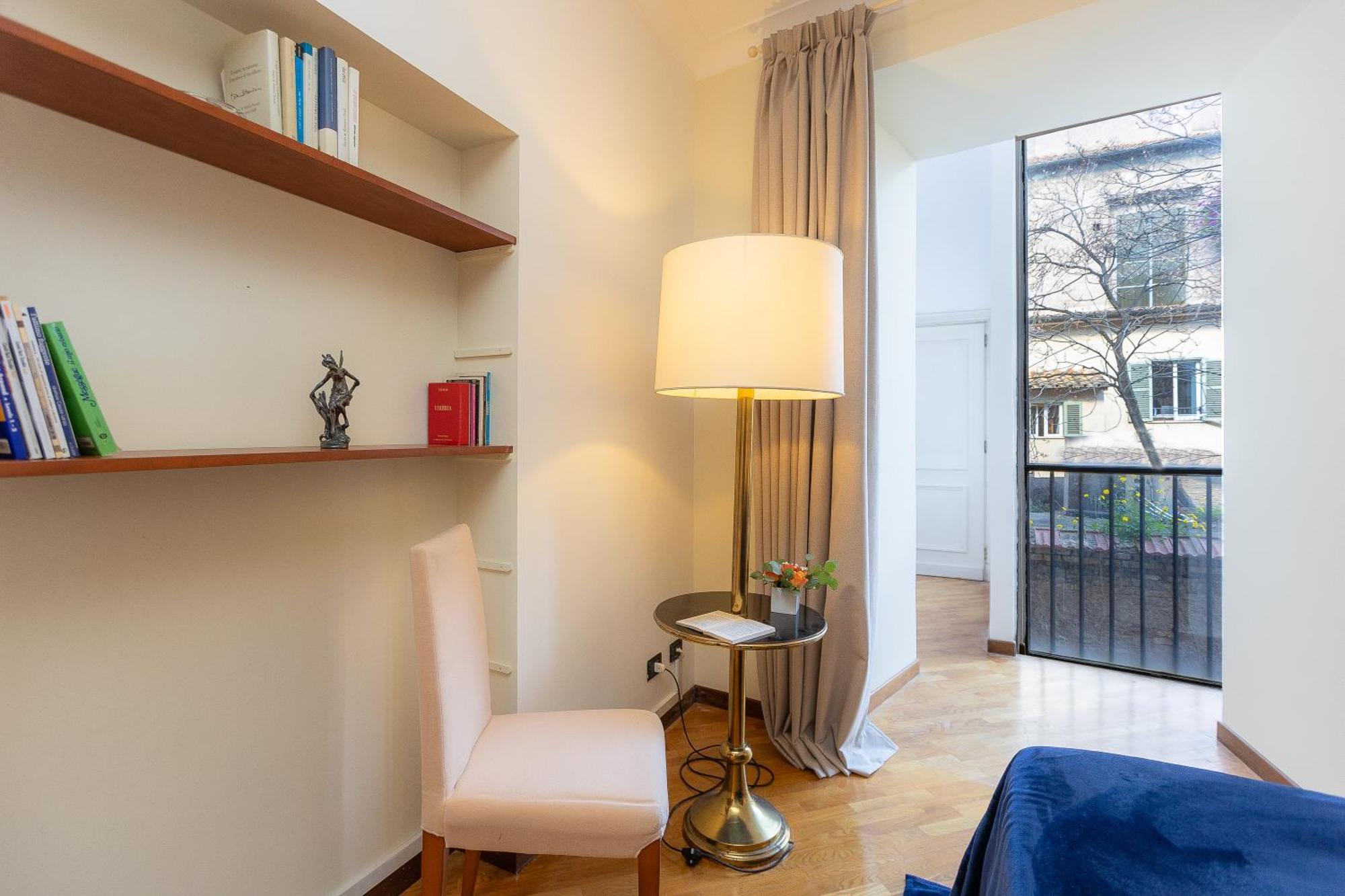 Amazing Elegant Jewish Ghetto Apartment Rome