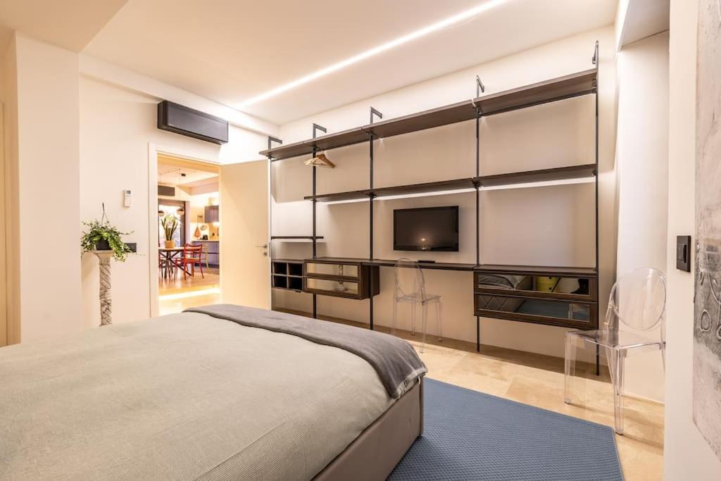 Aedrian's Loft. Boutique With Private Terrace In The Center Of Apartment Rome