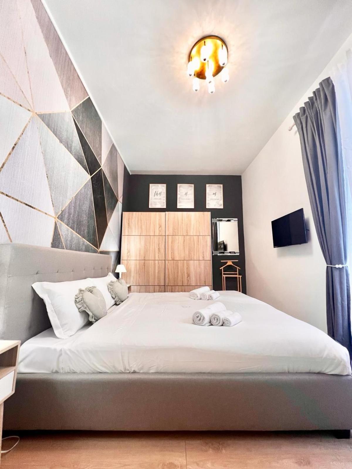 Pvr Luxury Rome