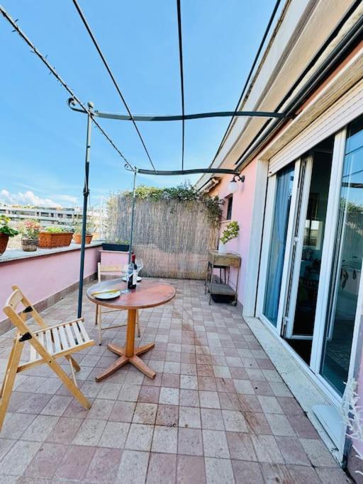 Apartamento Penthouse Con Terrazzo Vista A Monteverde *