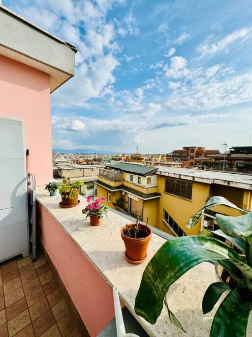 Penthouse Con Terrazzo Vista A Monteverde Apartamento