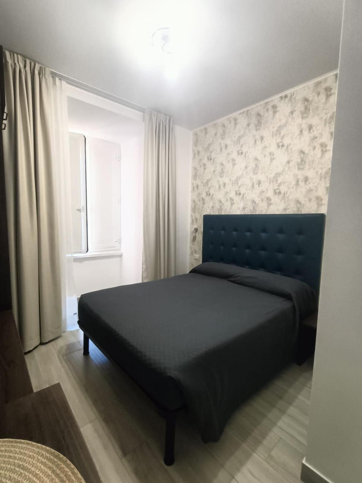Nives House Guest house Rome