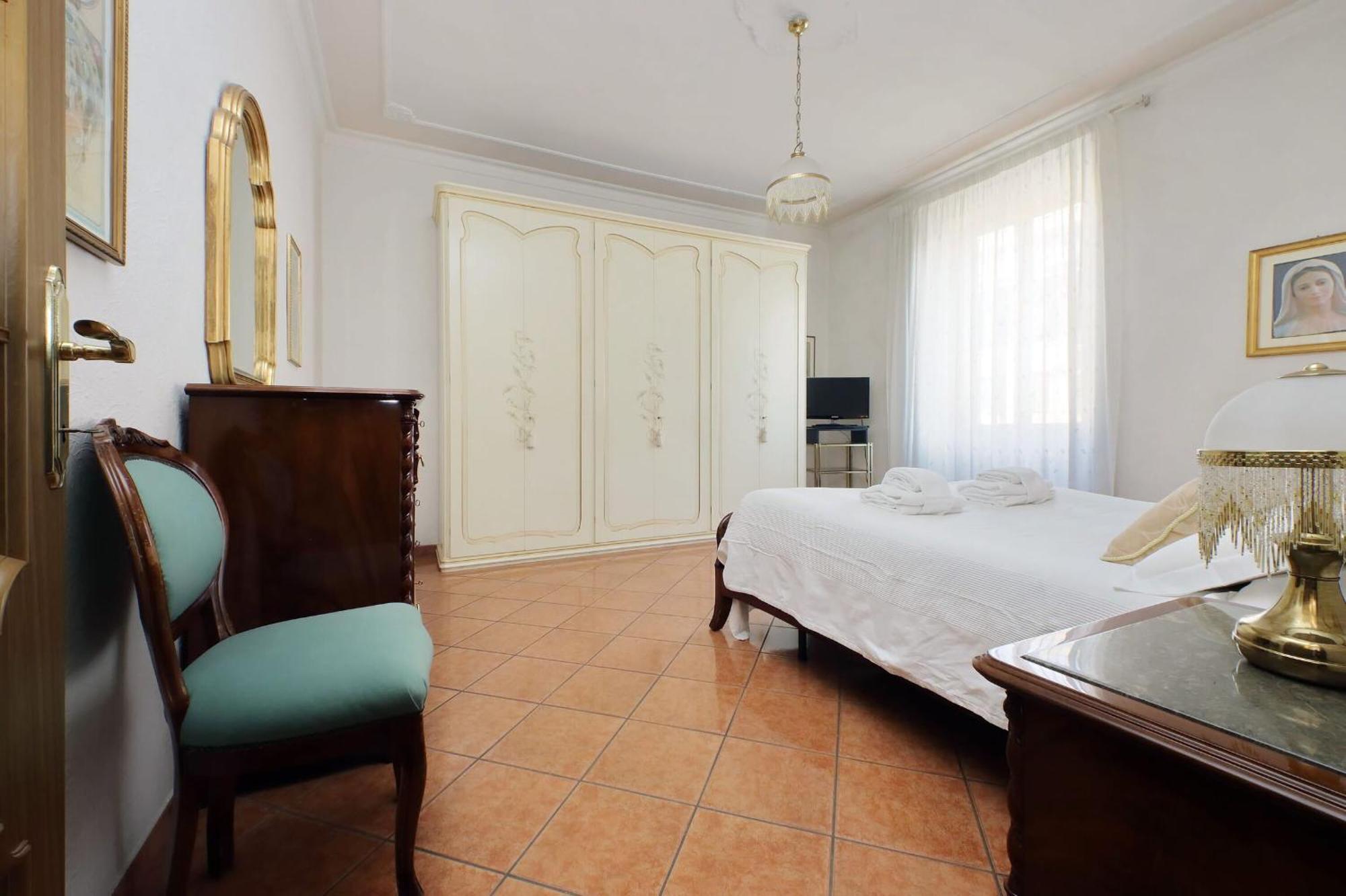 Apartment Etruria At San Giovanni By Halldis Rome