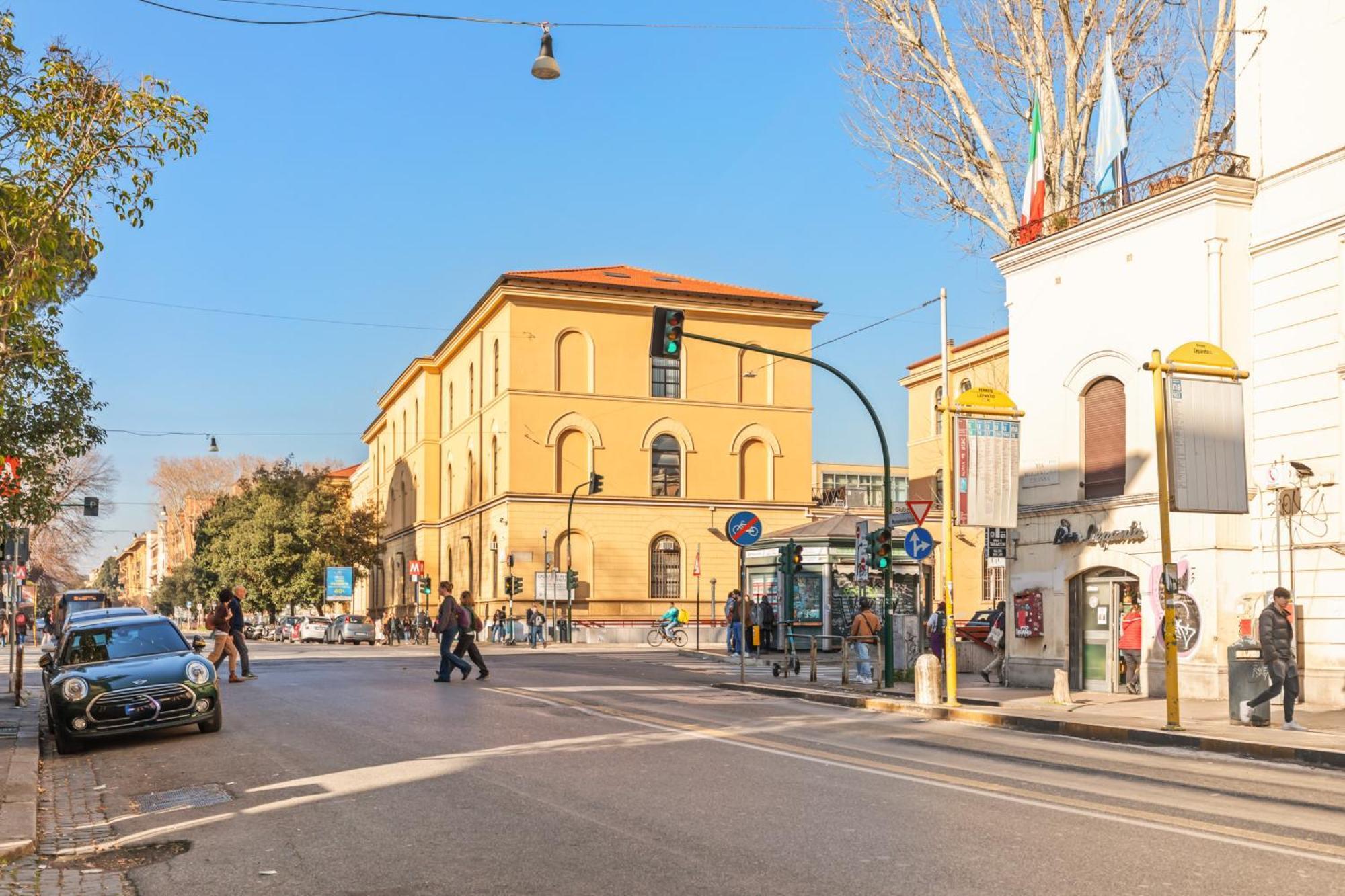 Apartment Vatican Lovely 2br With Terrace Rome