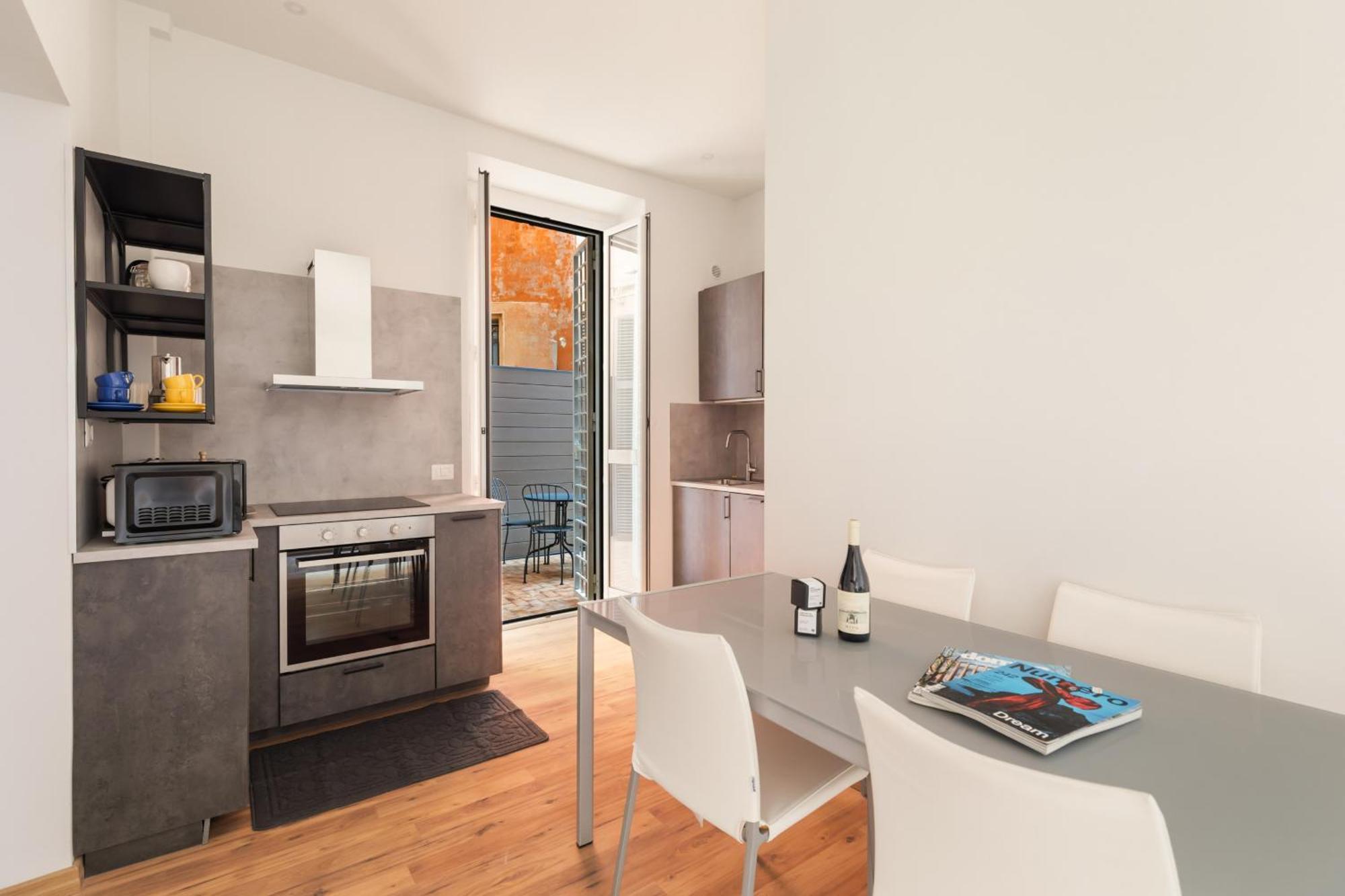 Apartment Vatican Lovely 2br With Terrace Rome