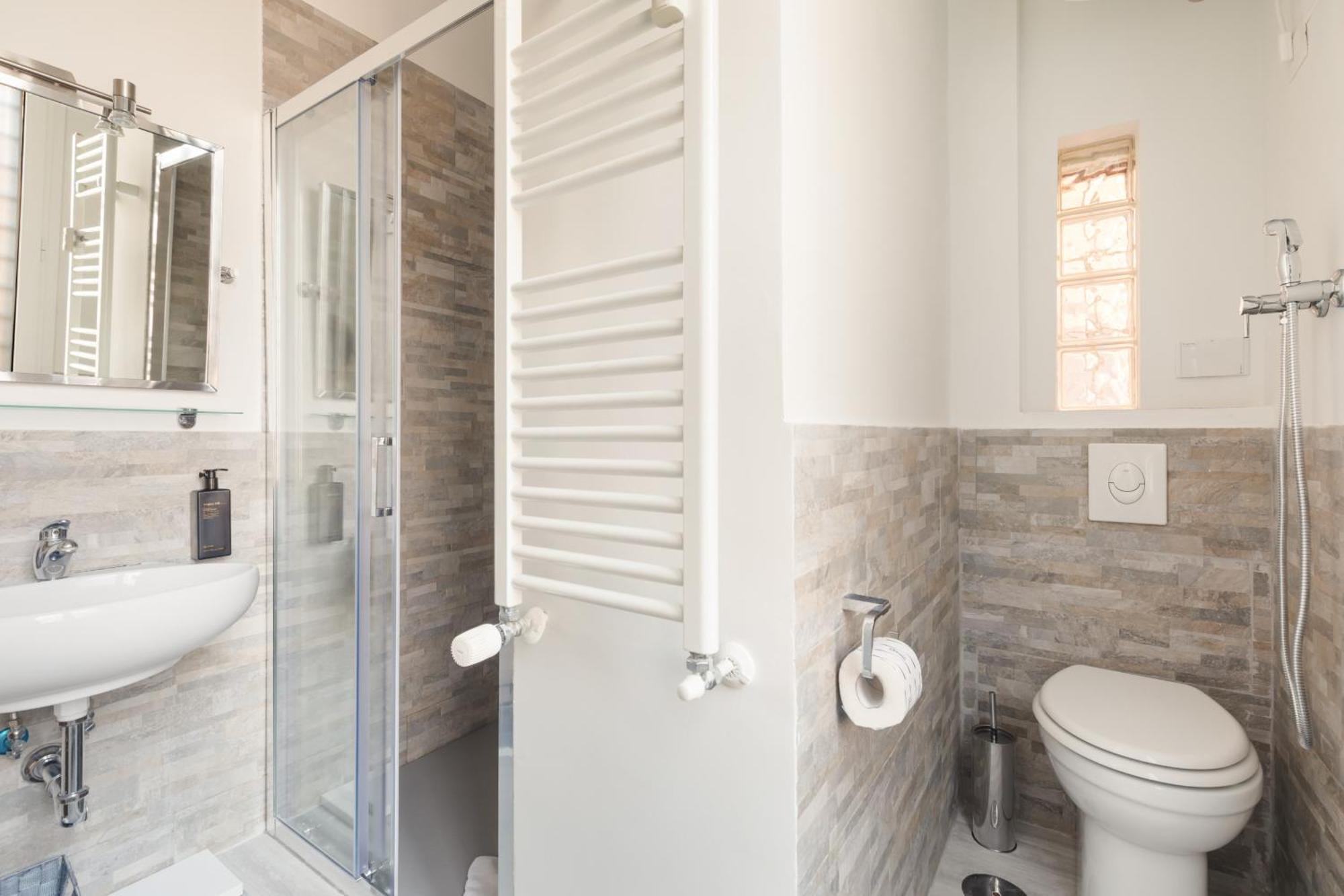 Vatican Lovely 2br With Terrace Apartment Rome