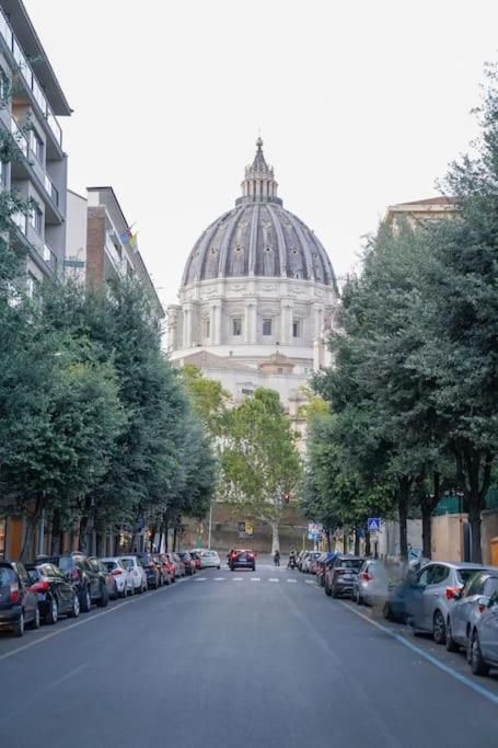Apartment San Peter View Rome