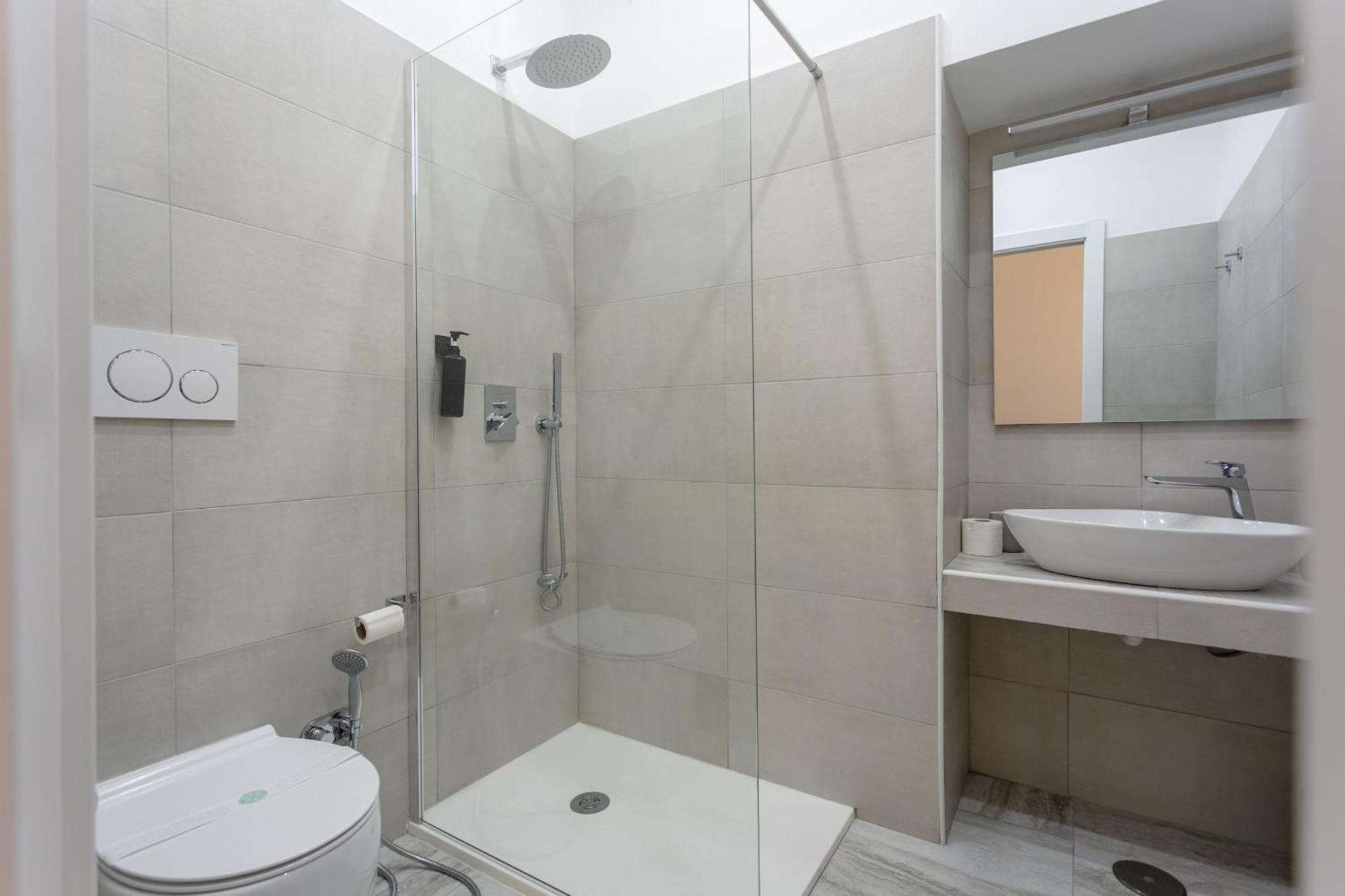 Appartement 5 Bdrms *