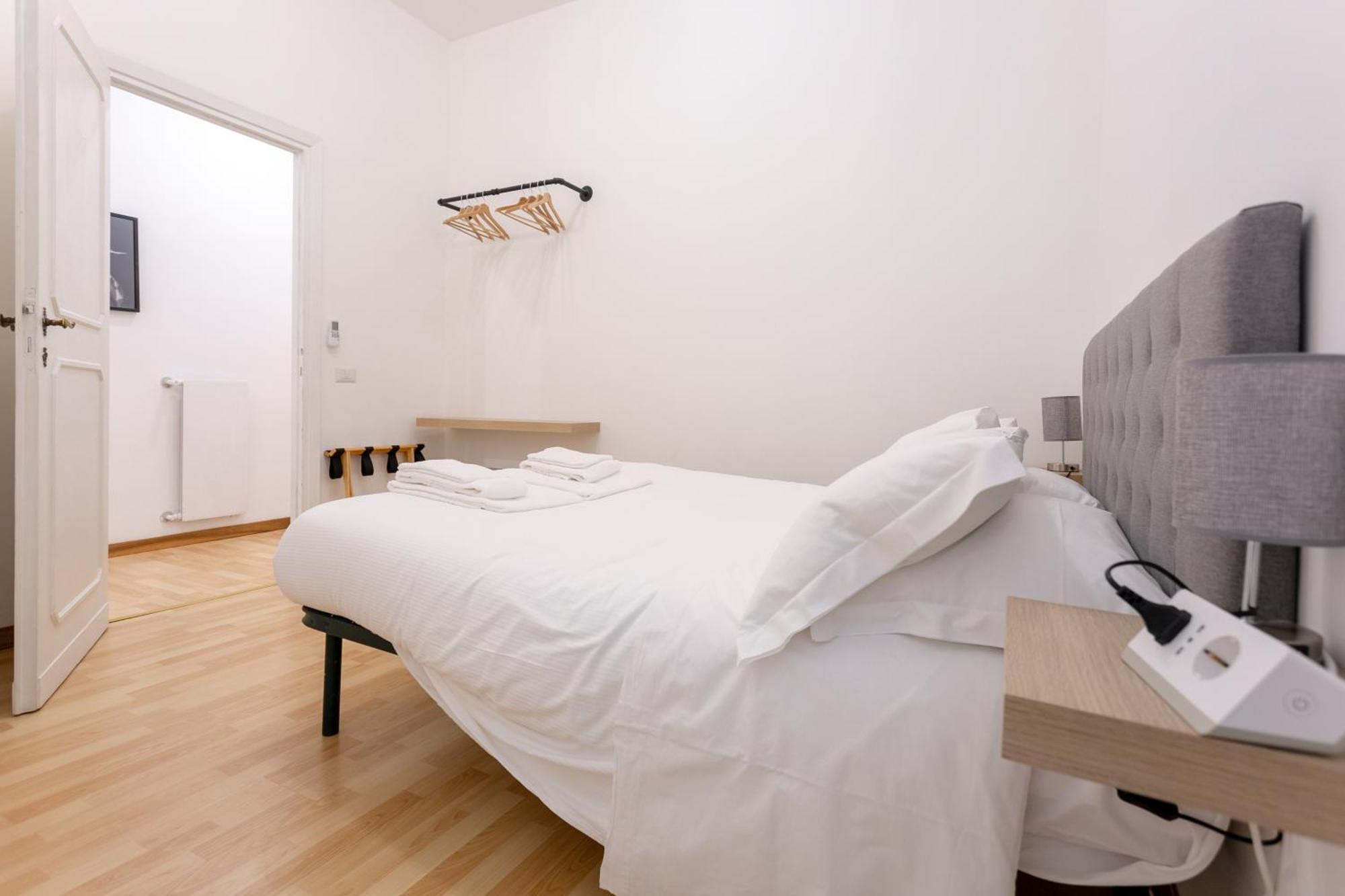 5 Bdrms Appartement *