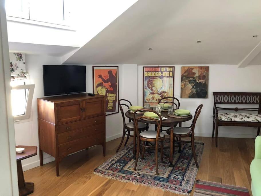 Apartment Walking Distance From Via Veneto Rome