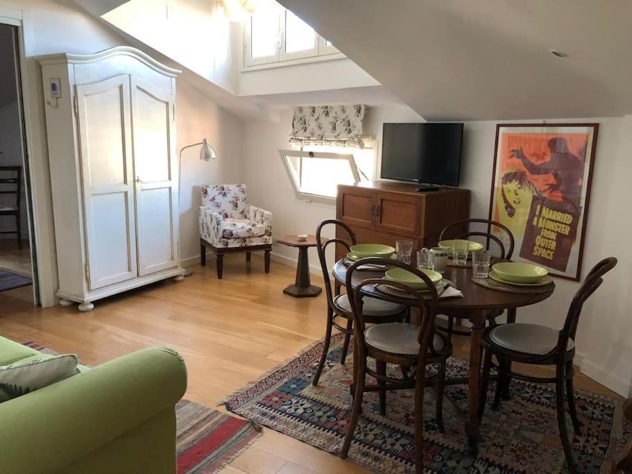 Apartment Walking Distance From Via Veneto Rome