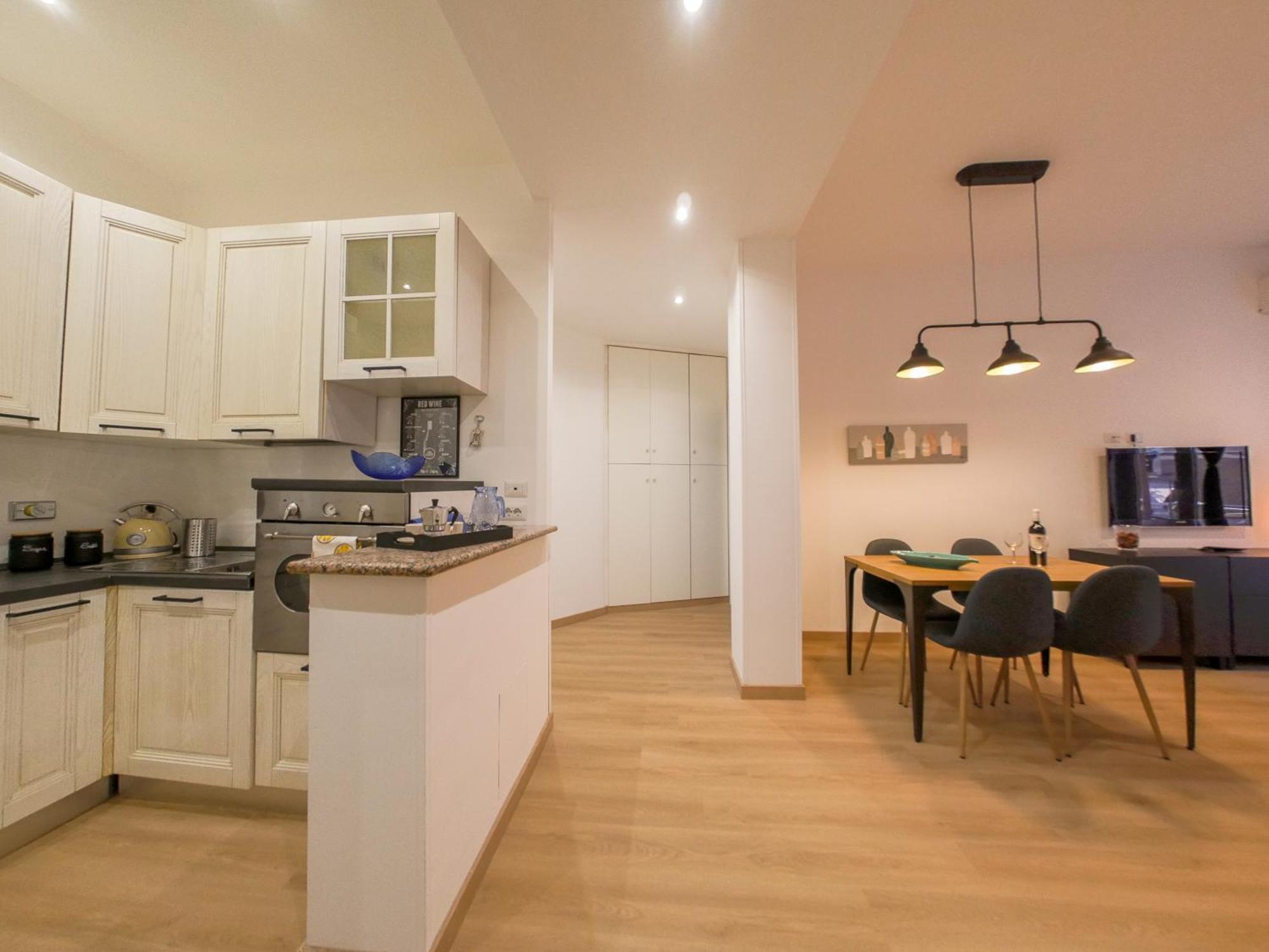Chic Modern 2-bedroom Near Metro Appartamento *