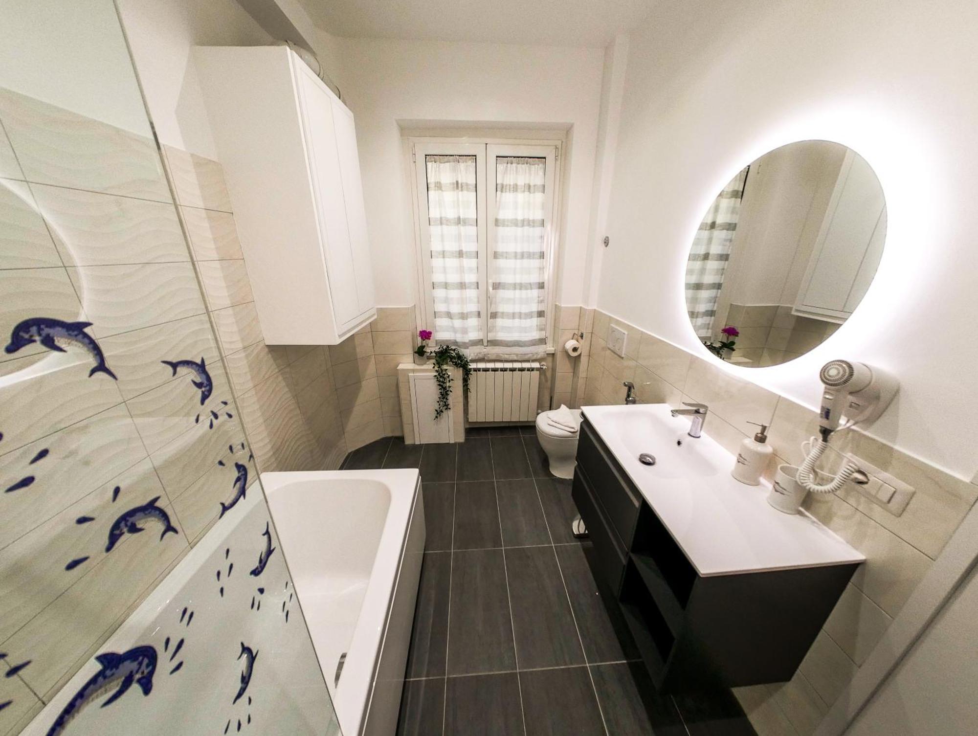 Appartamento Chic Modern 2-bedroom Near Metro *