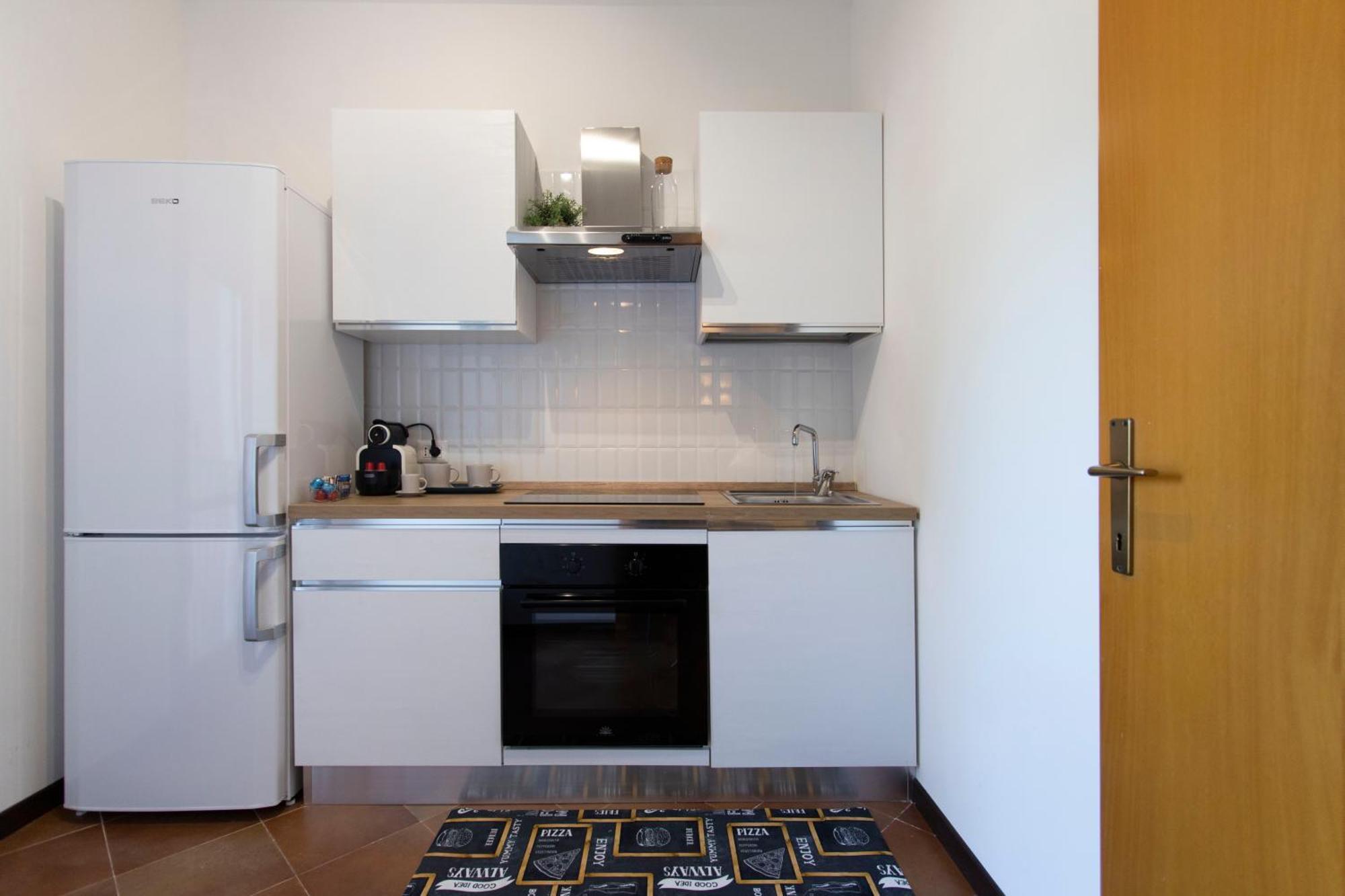 Emilia - Elegant And Modern Apartment