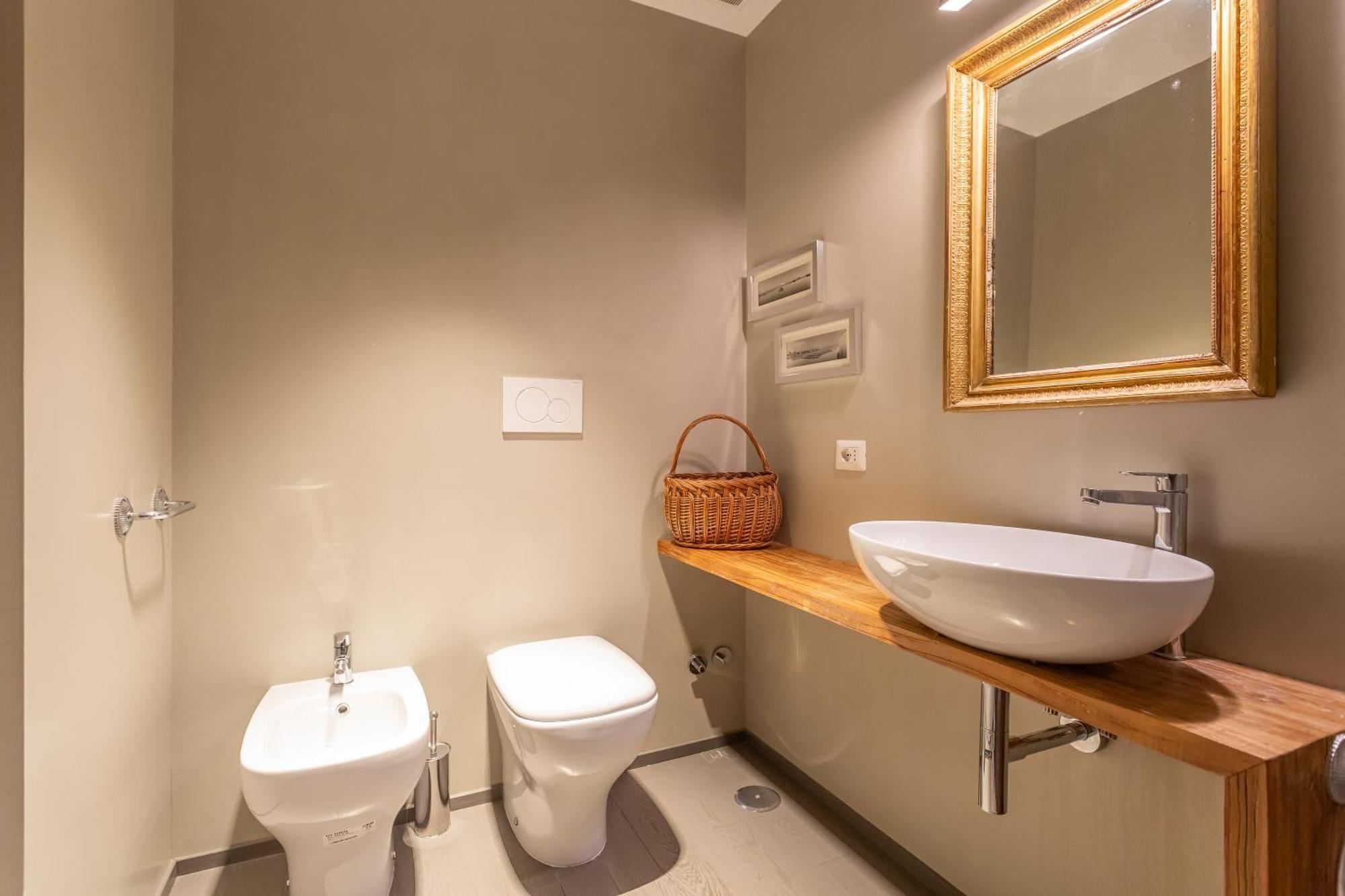 Spanish Steps Deluxe Apartment