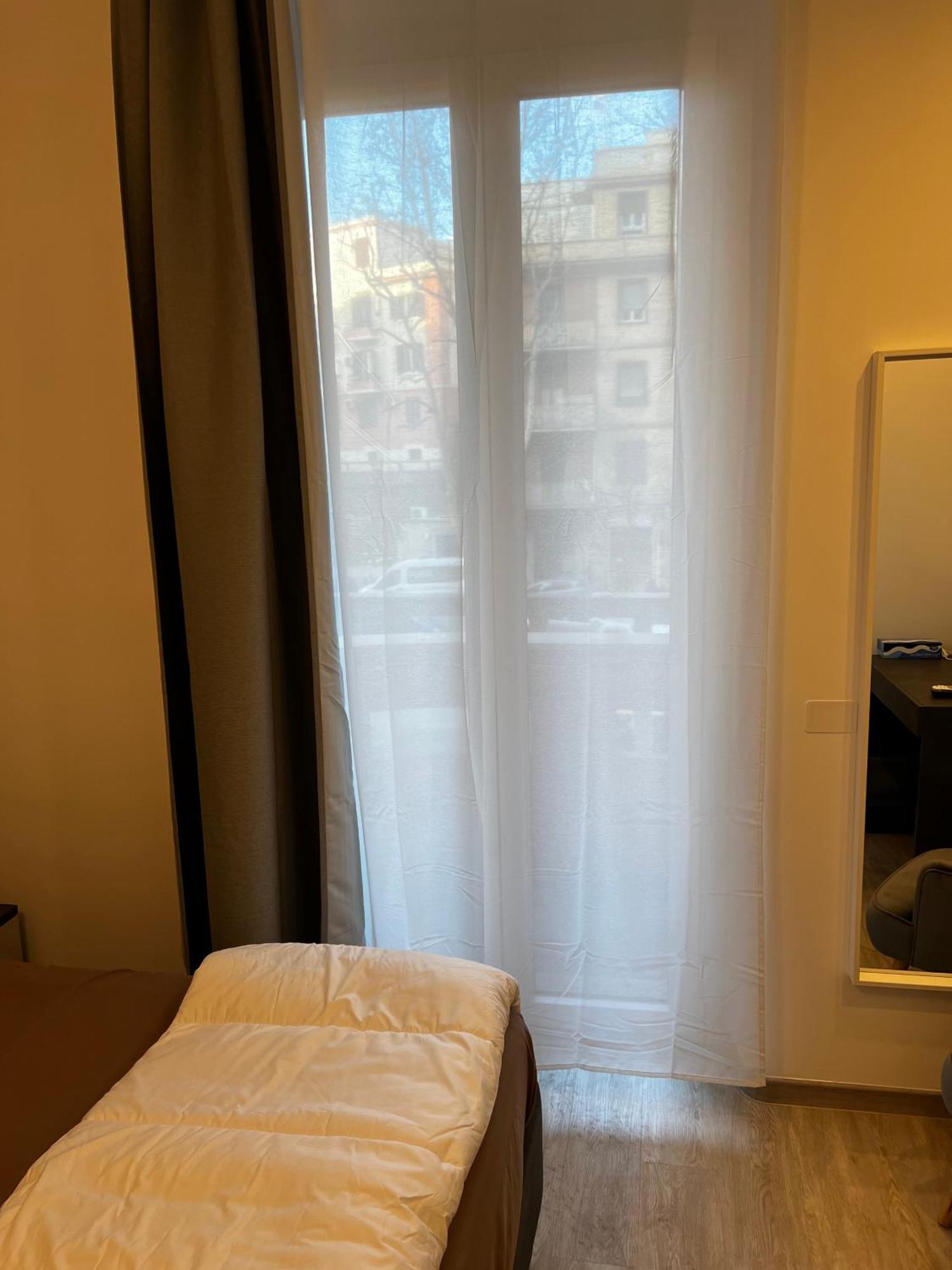Love4rome Guest house