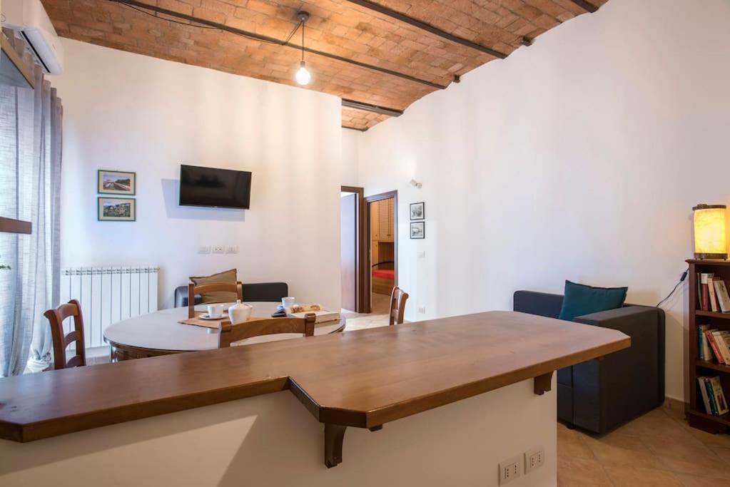 Apartment Castro Pretorio Cozy Rome