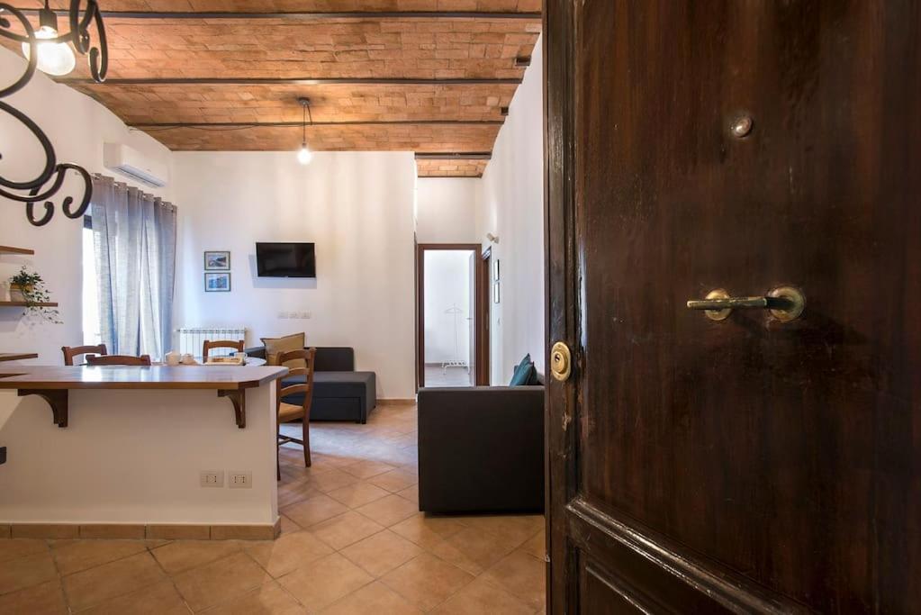 Castro Pretorio Cozy Apartment Rome