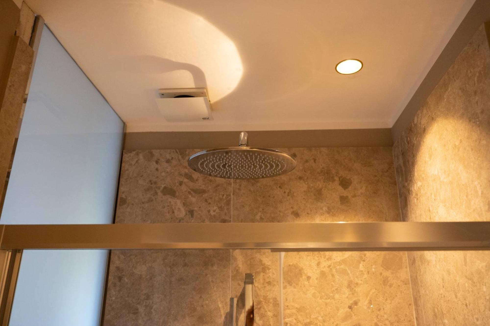 Domus 213 Rome