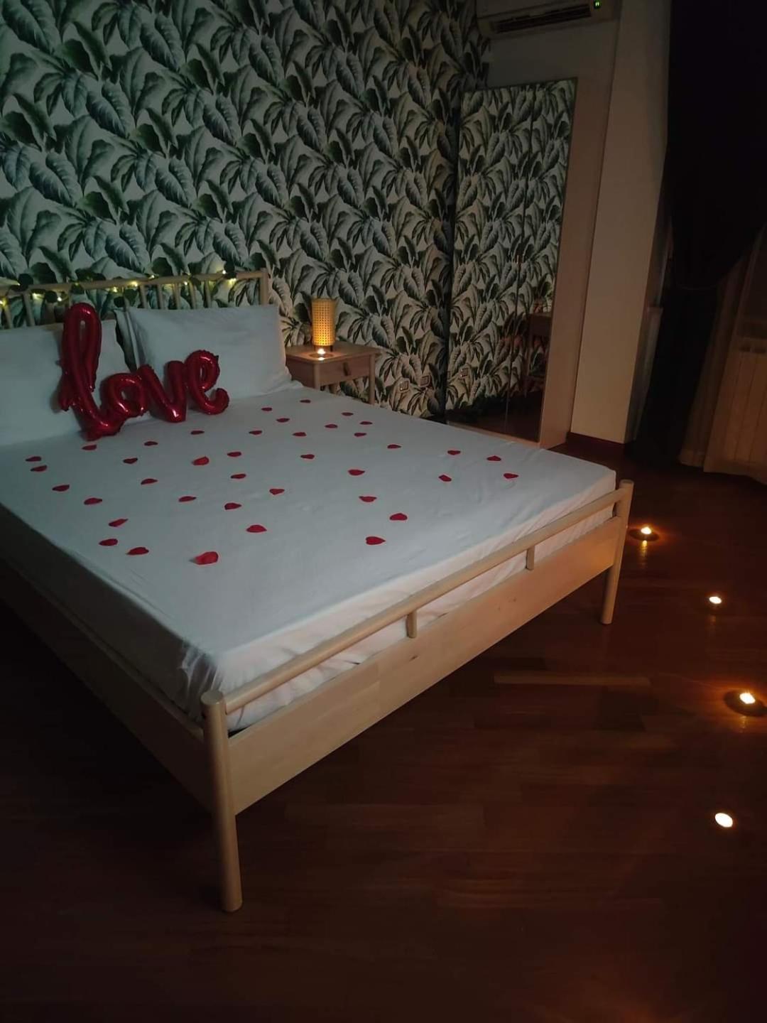 Tropical House60 * Rome
