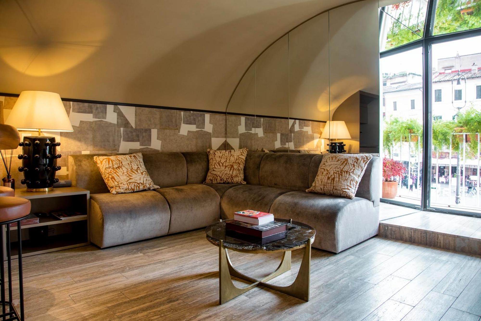 Piazza Navona Balcony Caden Appartement Rome