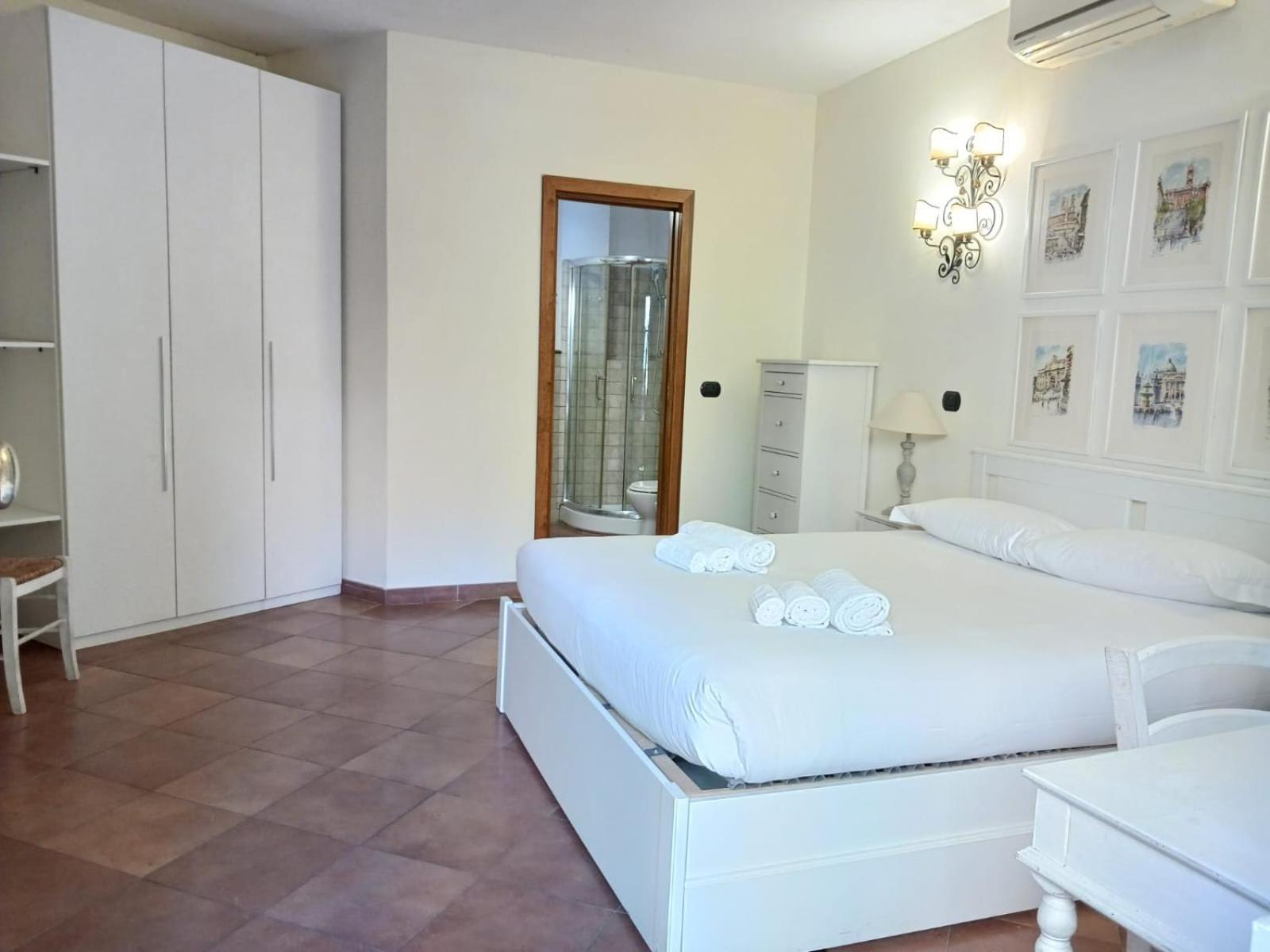 Apartment Lux Piramide *
