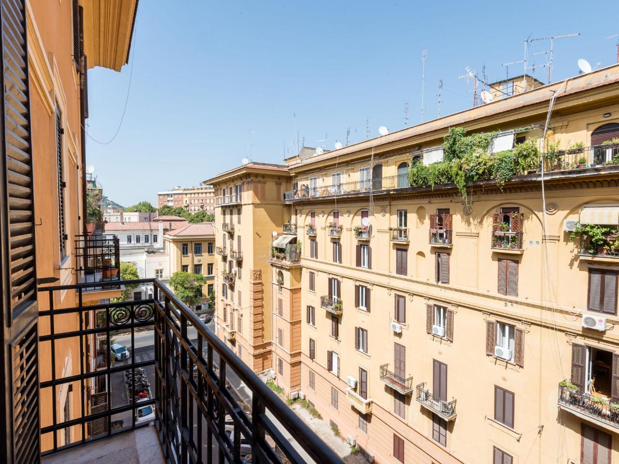 Apartment Vatican Comfortable Sunny By Interhome Rome