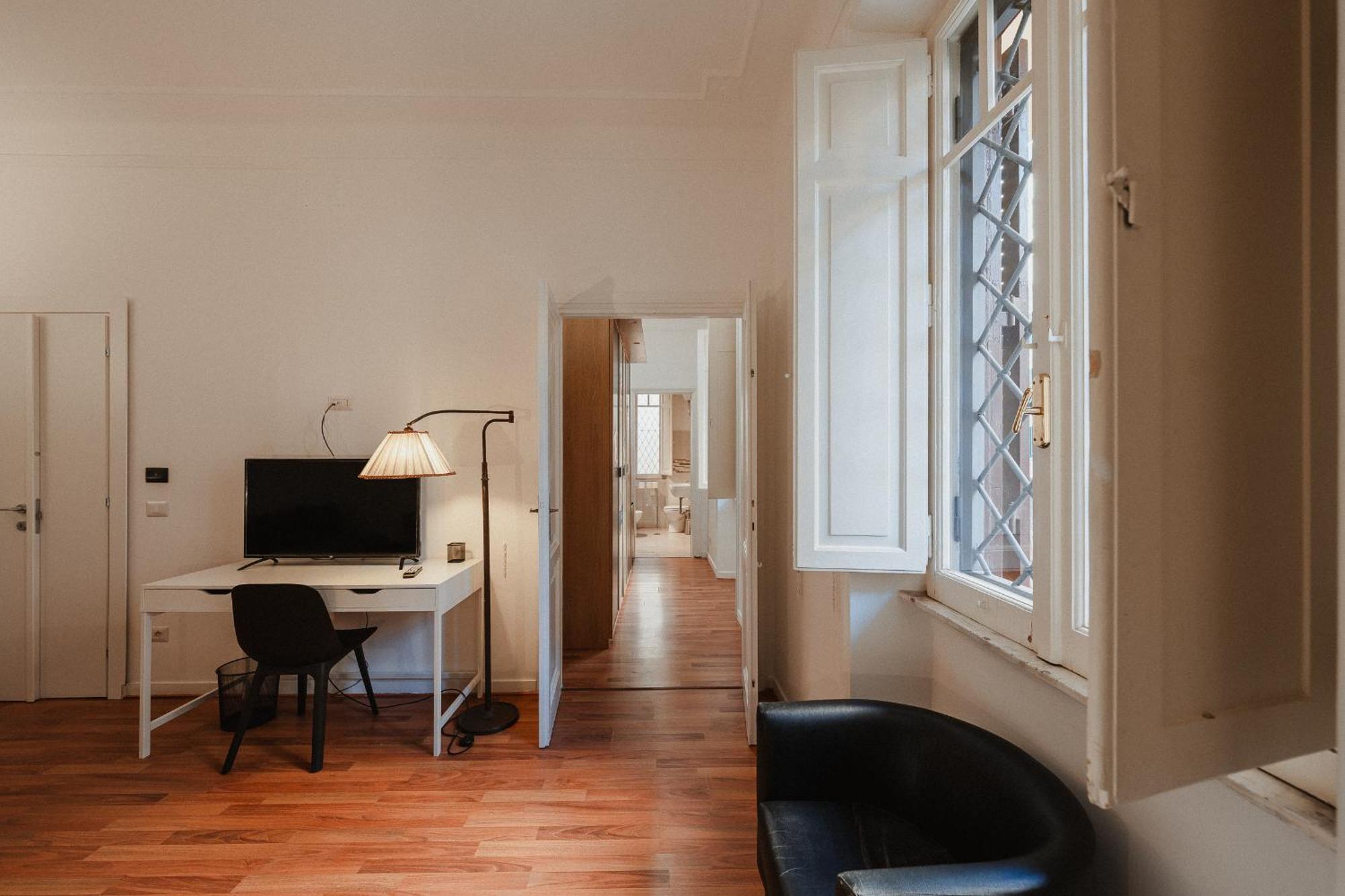 Apartment Be Your - Mazzini 144