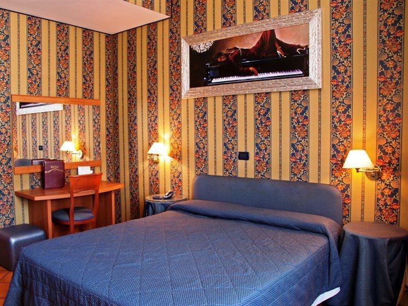 Lirico 3* Rome