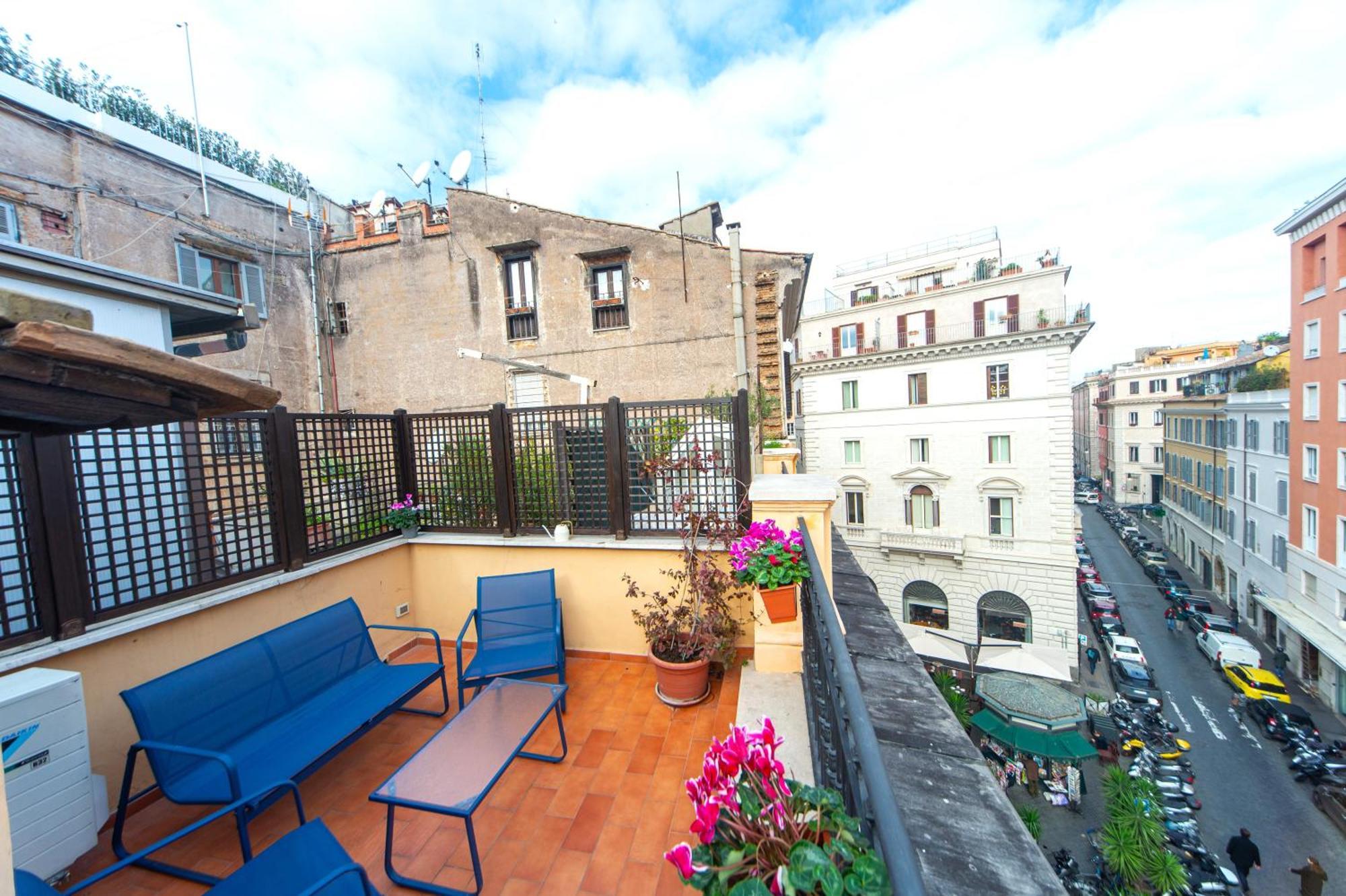 Saint Louis Penthouse, Cozy Little Next To Pantheon Rome