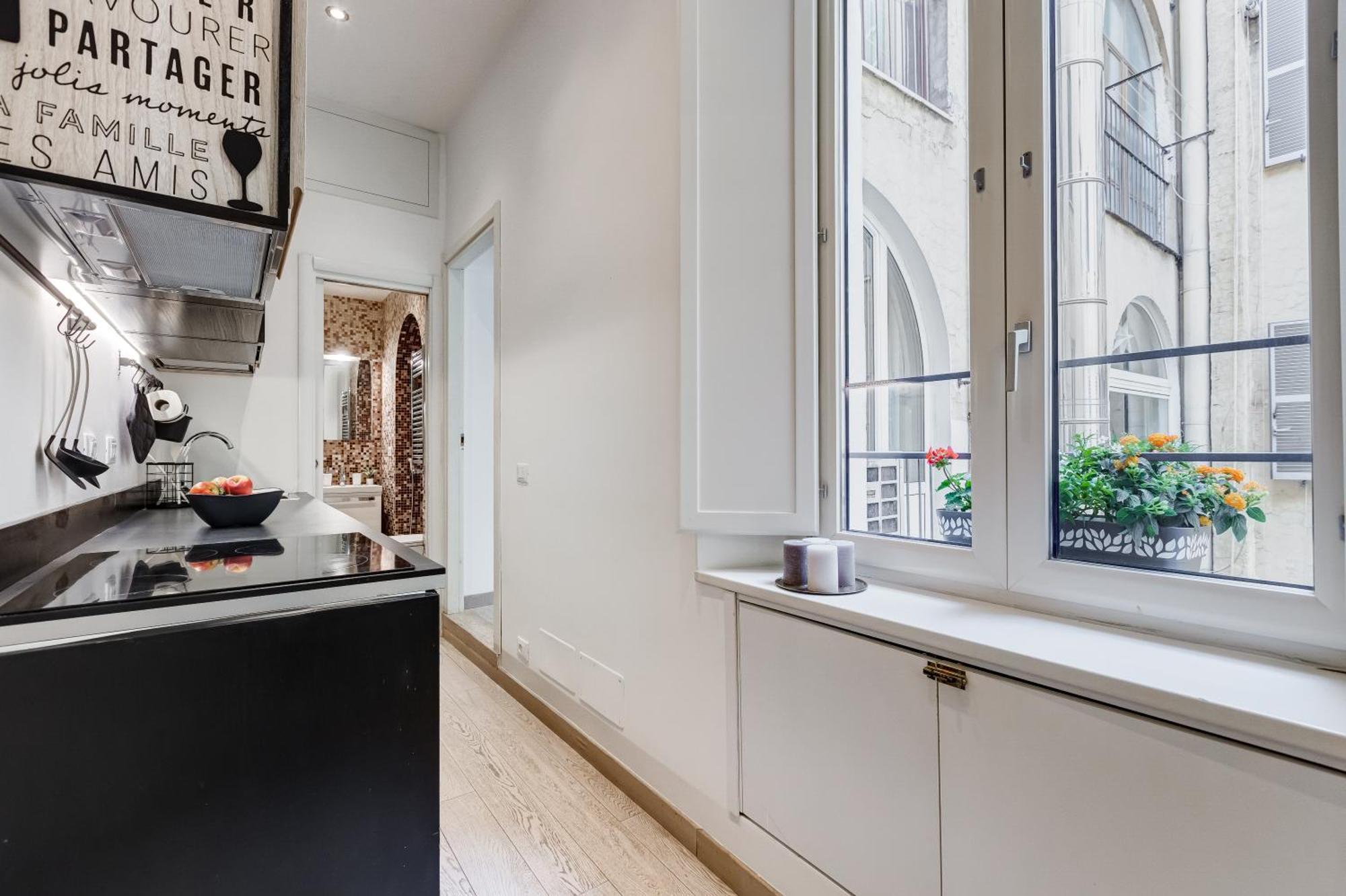 Apartment Classy 2-bdr In Termini District