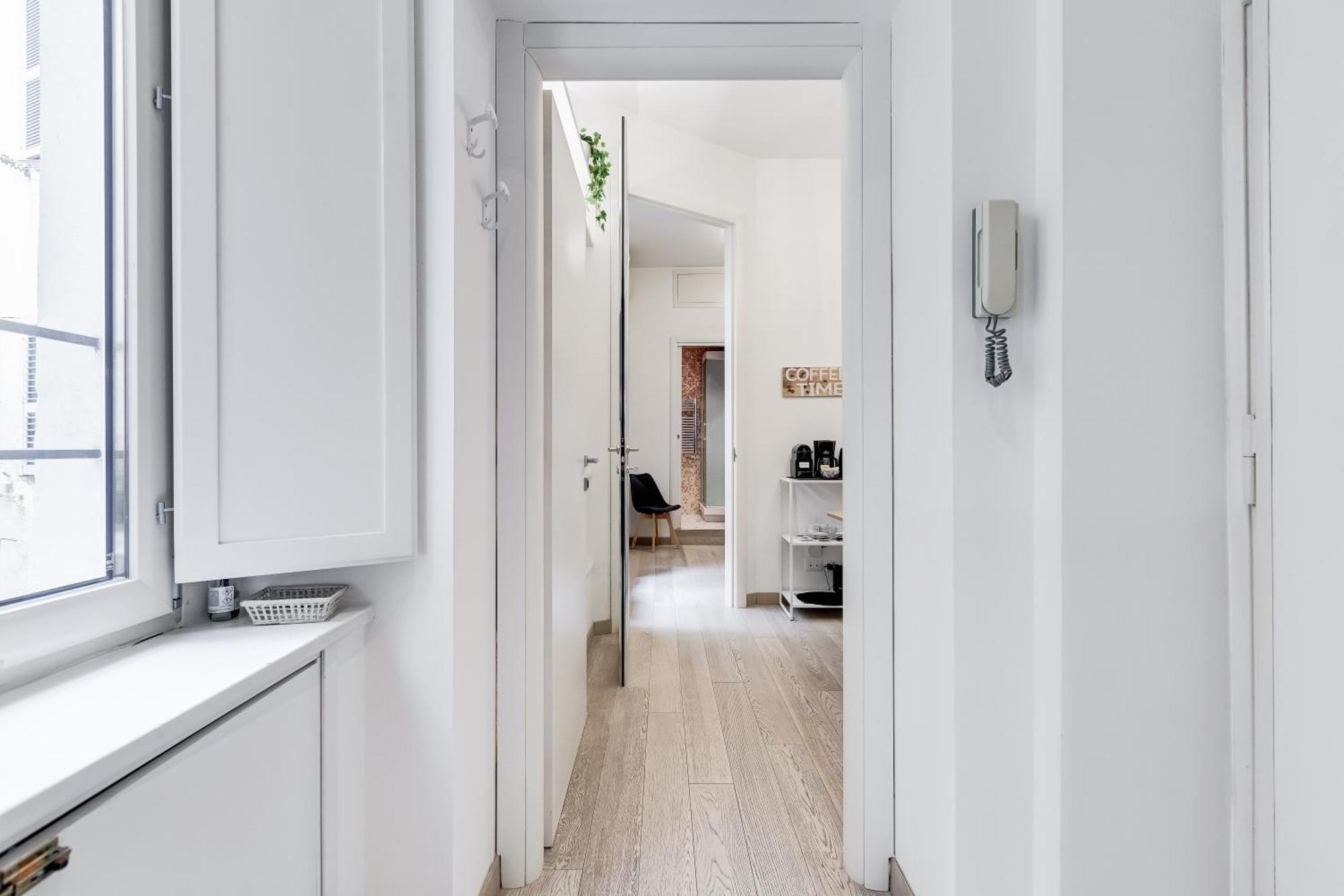 Apartment Classy 2-bdr In Termini District Rome