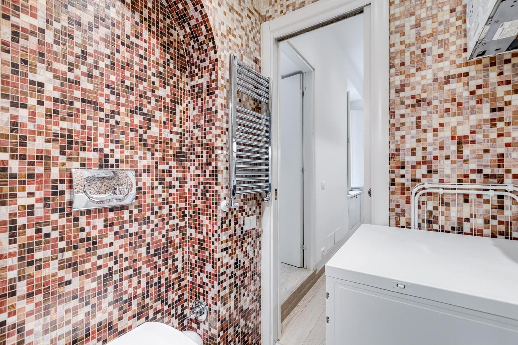 Classy 2-bdr In Termini District Apartamento