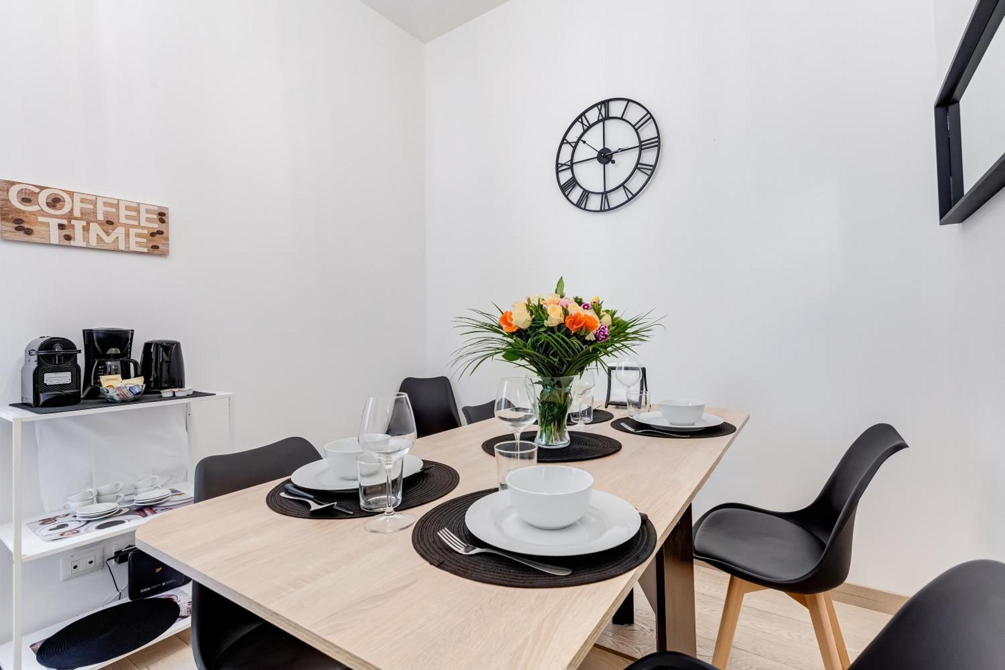Classy 2-bdr In Termini District * Rome