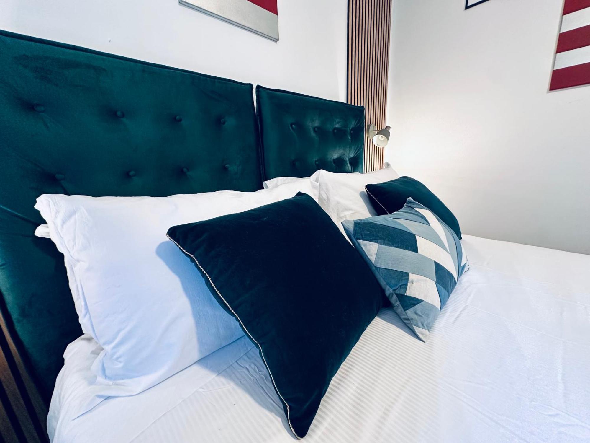 Apartment Vatican Glamorous At Passeggiata Del Gelsomino - Free Parking, 4 Guests, - Jubilee Ideal