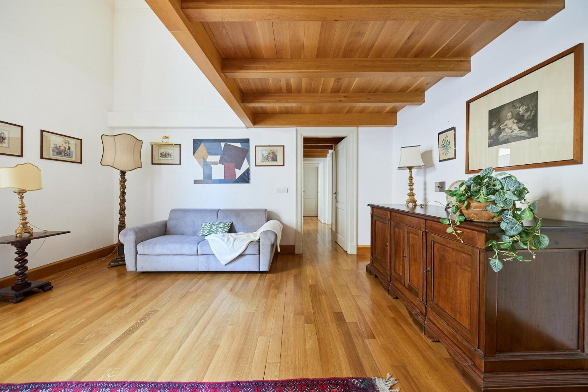 Iflat Retro Chic In Prati Apartment *