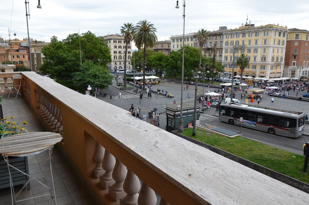 Un Caffe Sul Balcone 1 *