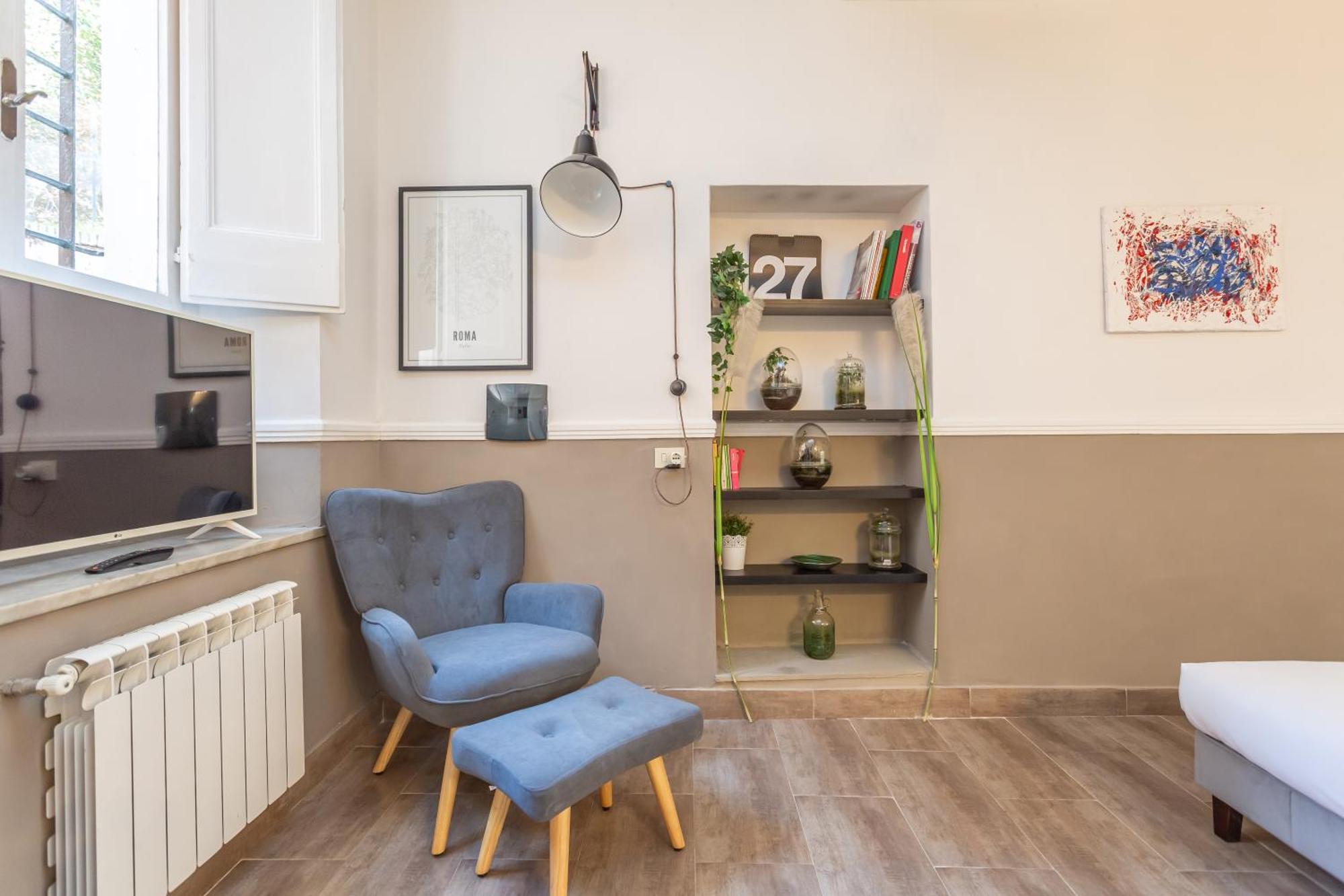 Charm Near Piazza Navona - Cozy Loft For 2 Apartamento