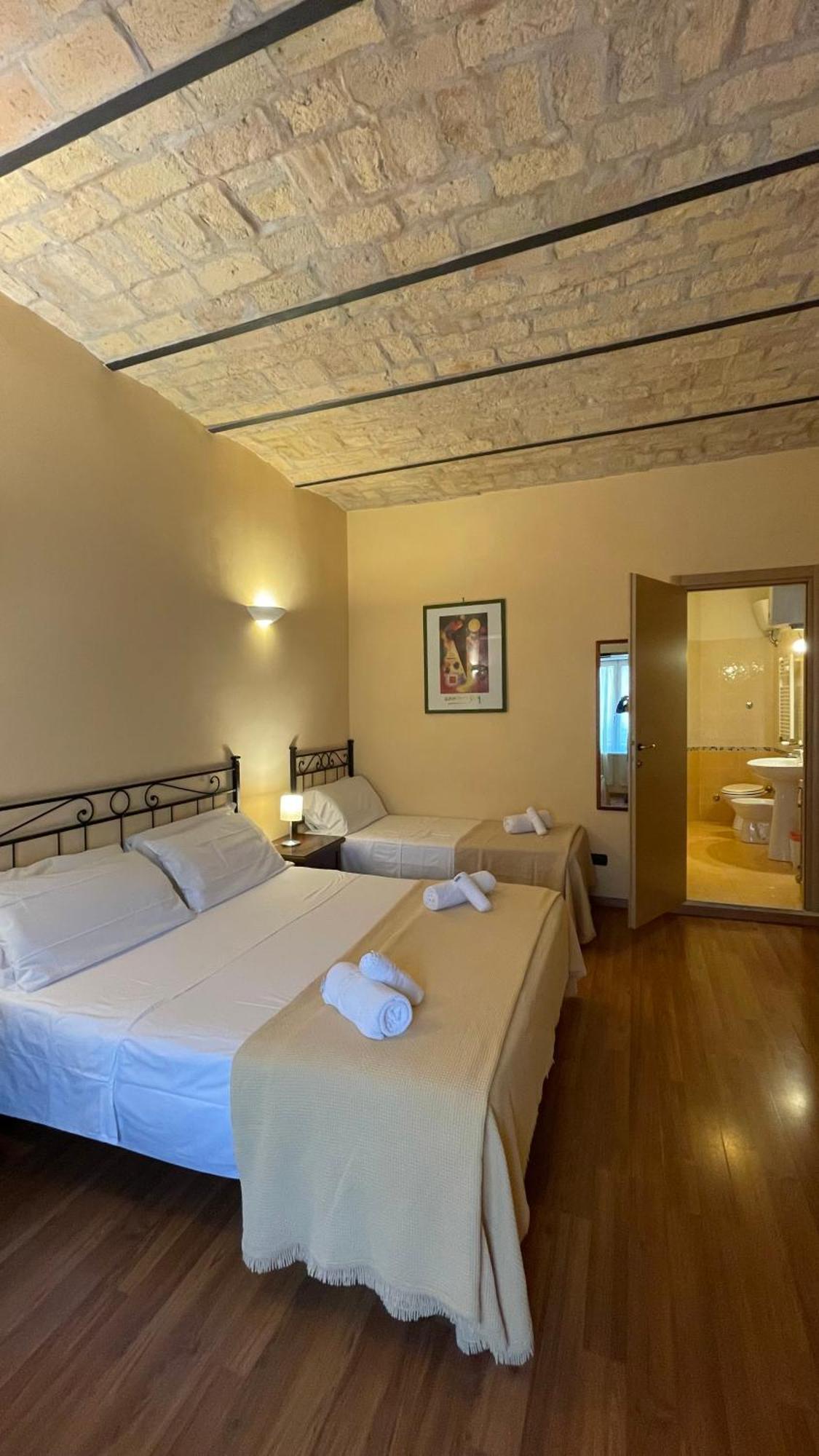 Holiday Suite Roma Appartamento *