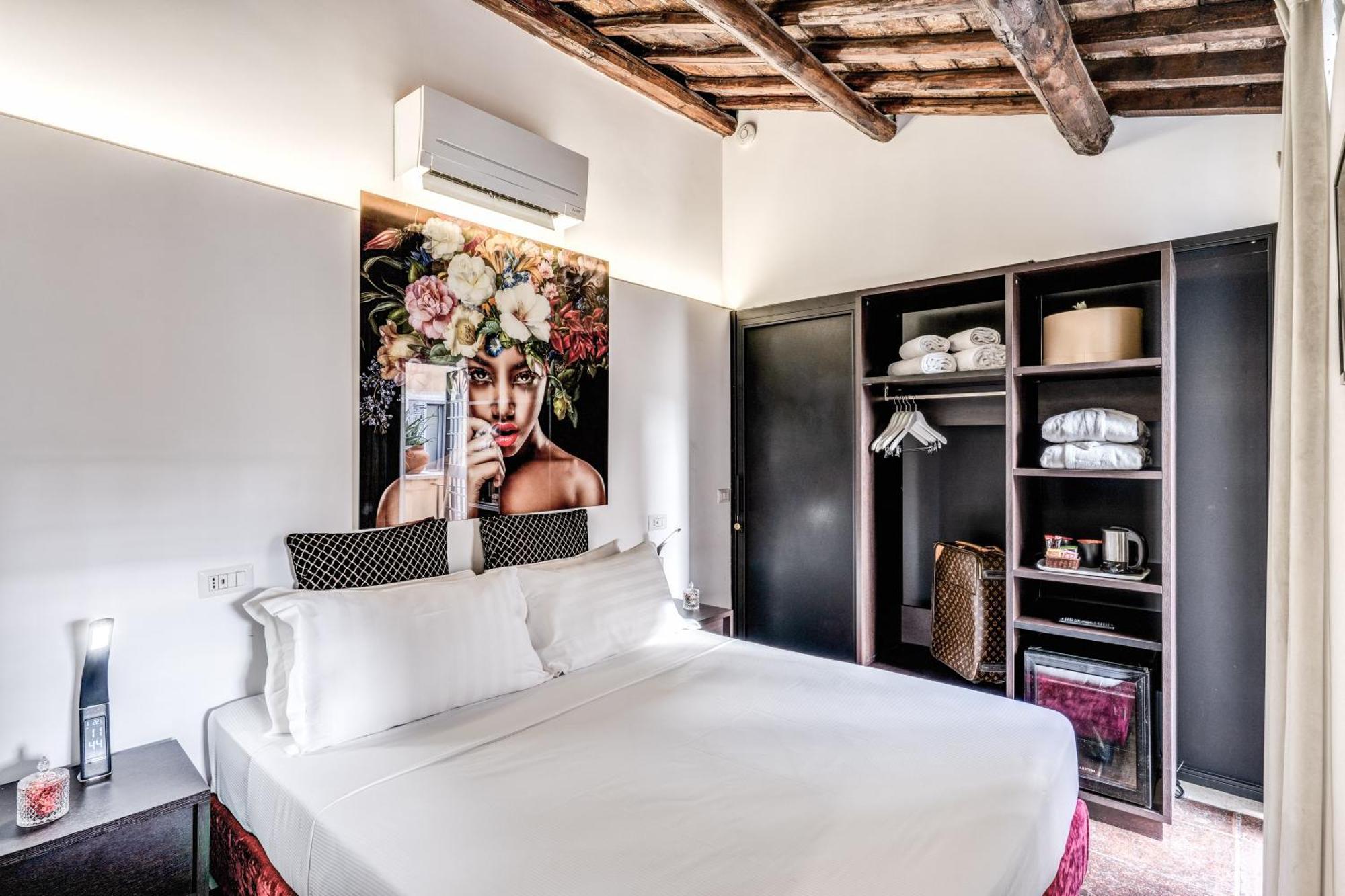 Little Queen Bed & Breakfast Rome