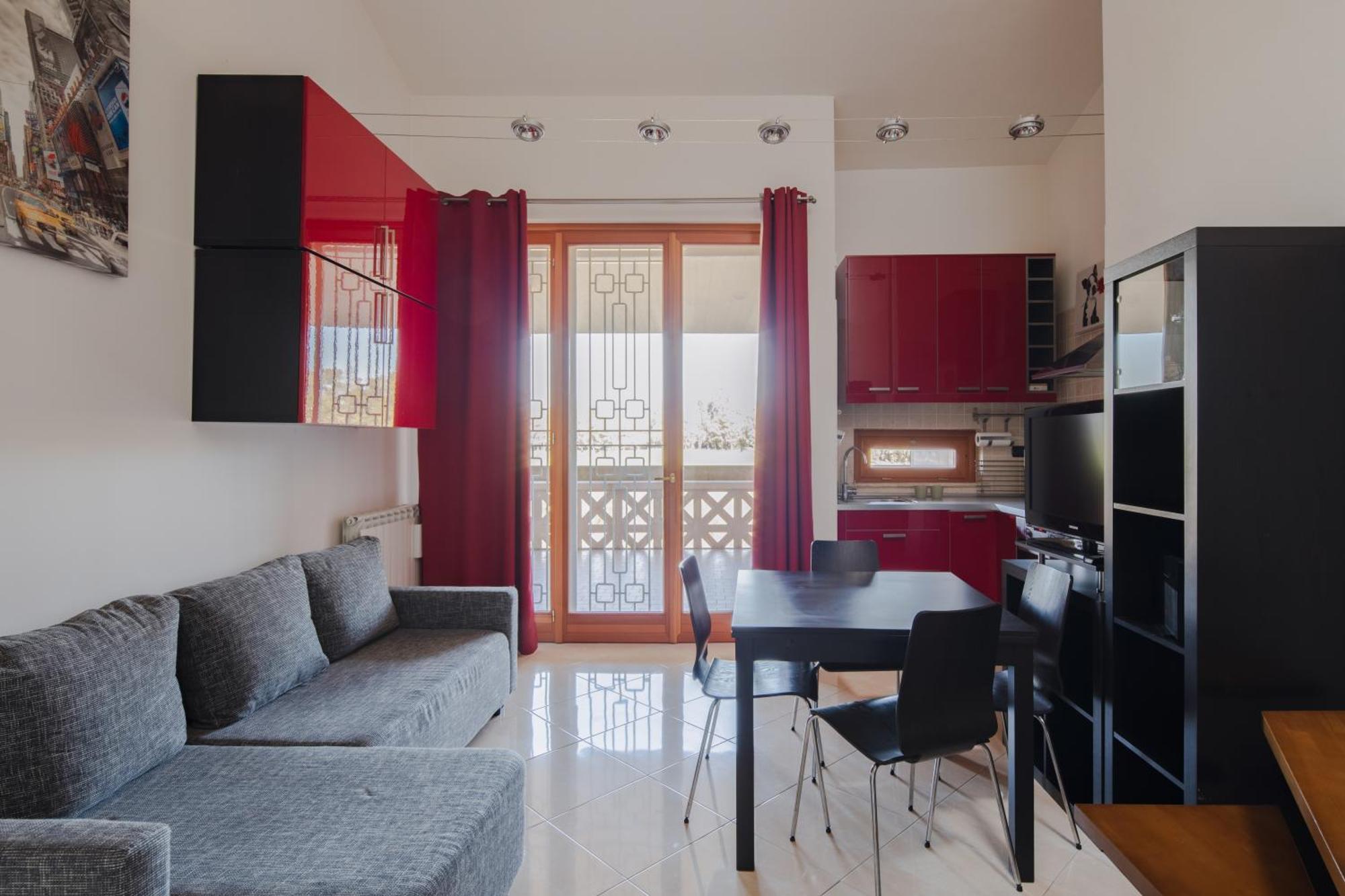 Eur Moravia Attico Panoramico Con Terrazzo, Fino A 5 Ospiti Appartement