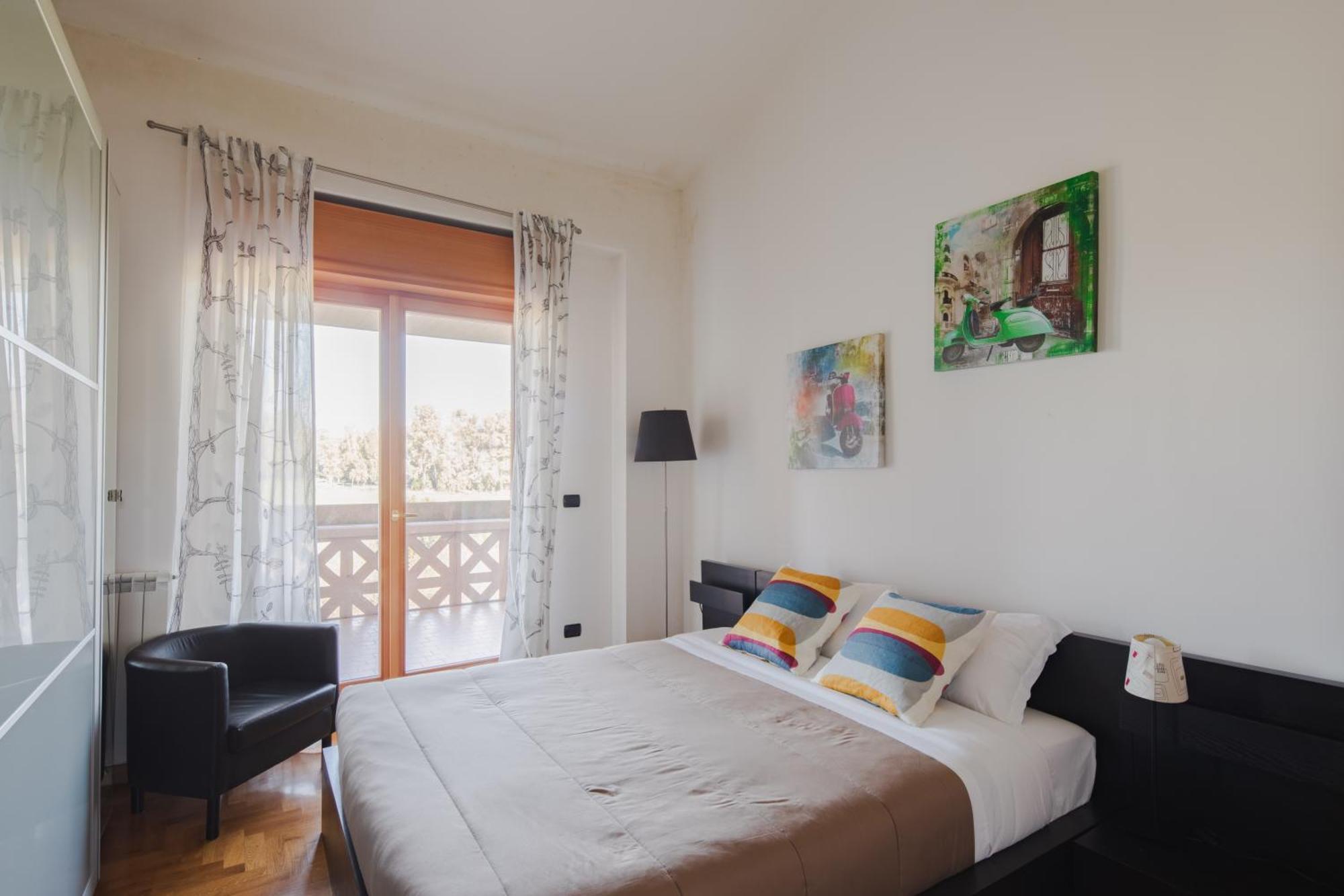 Eur Moravia Attico Panoramico Con Terrazzo, Fino A 5 Ospiti Appartement Rome