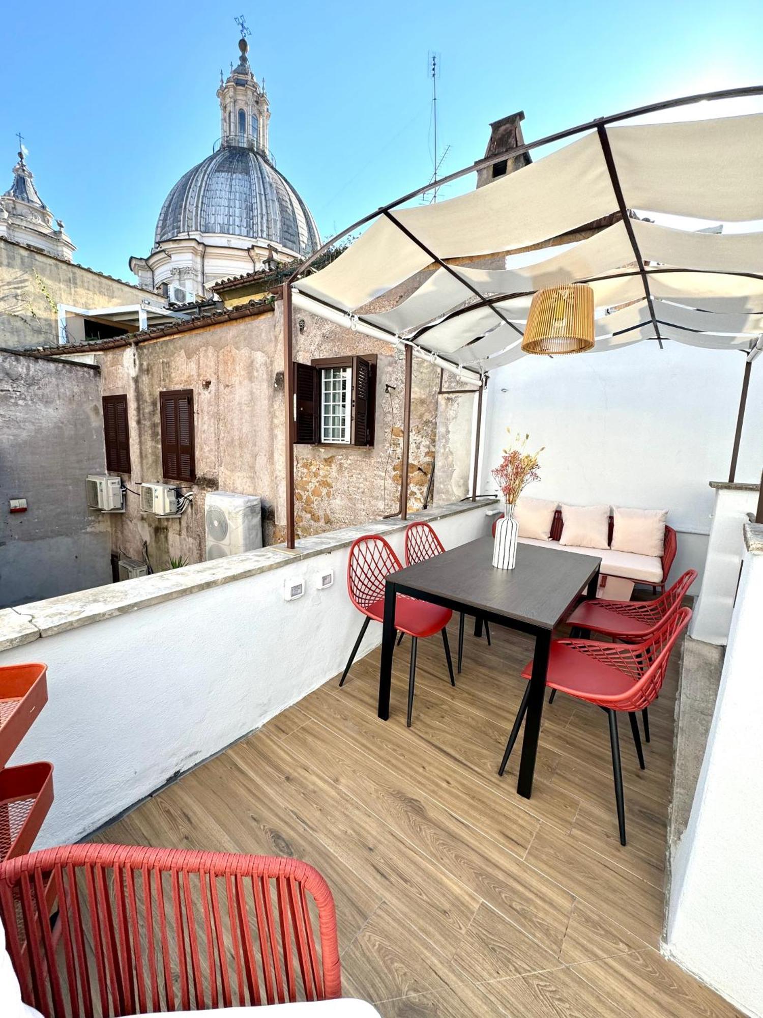 Apartment Navona Penthouse - Attico Vista Cupola 4 Posti