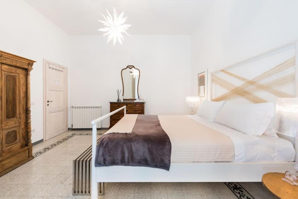 Modern Comfort, Poetic Charm * Rome