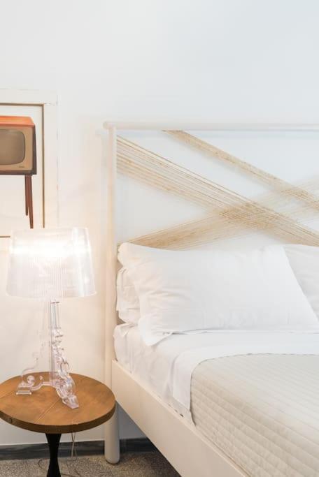 Apartment Modern Comfort, Poetic Charm *