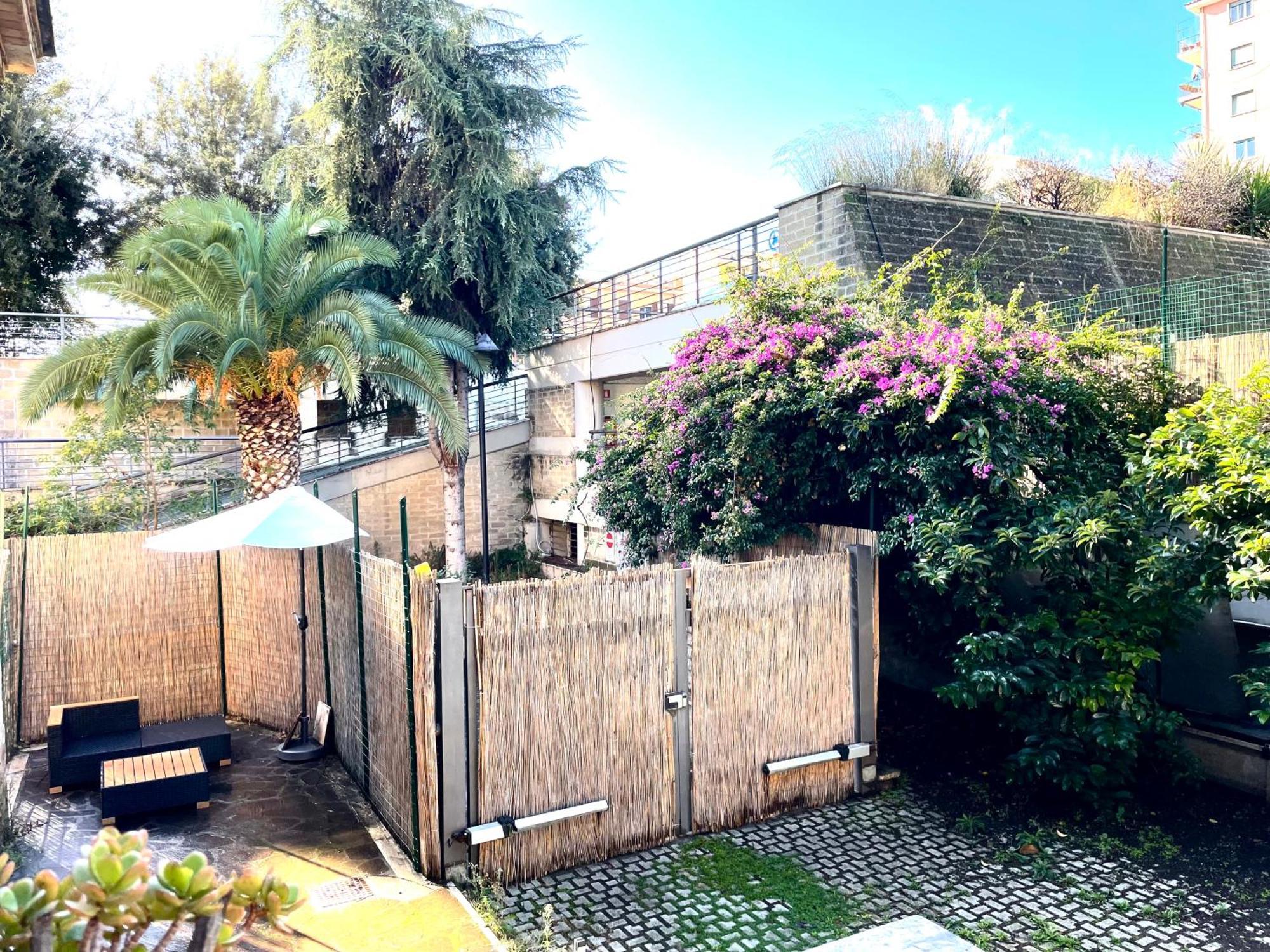 Volupta's House - Trastevere Station Holiday home Rome